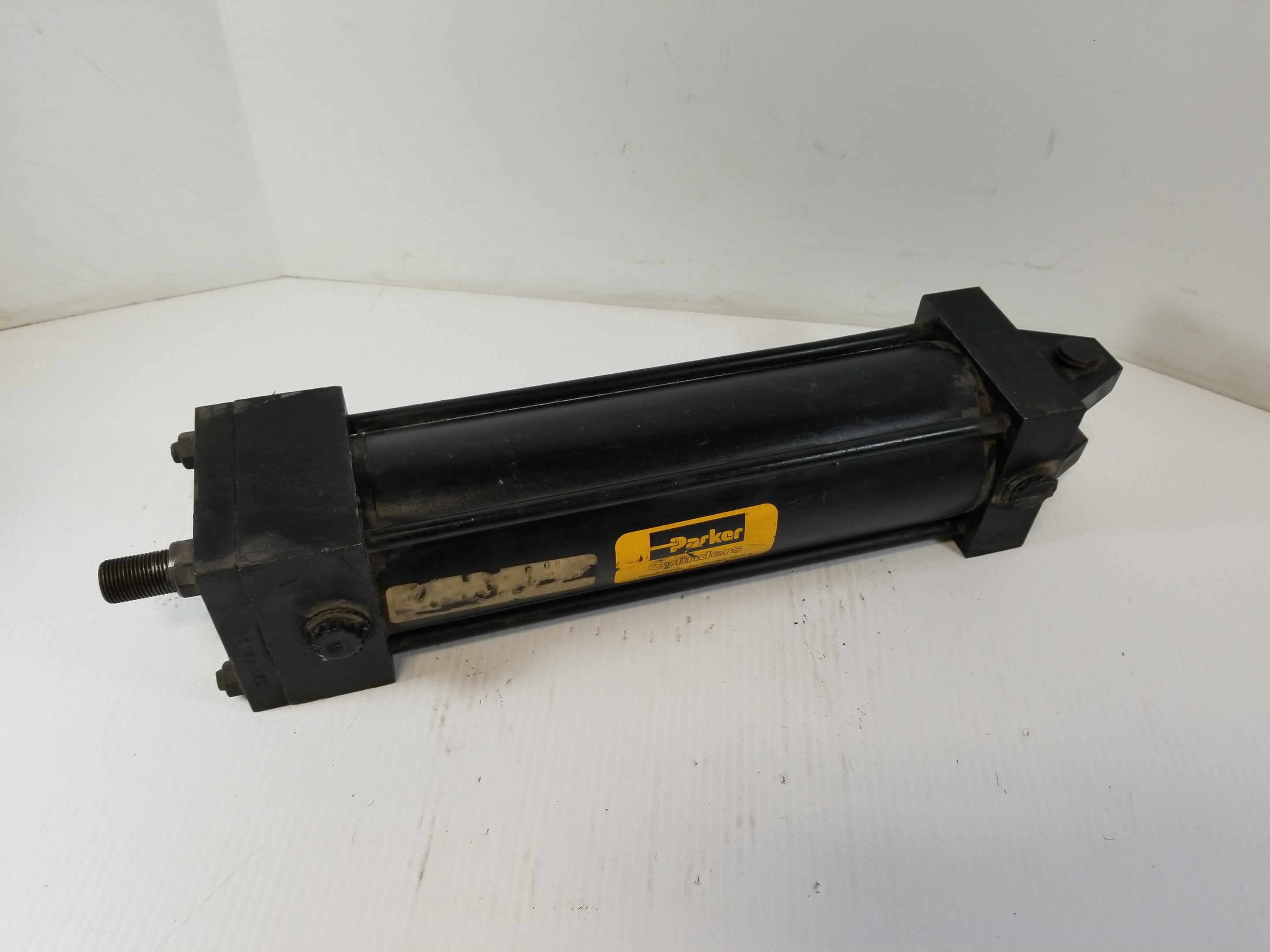 Parker Pneumatic Cylinder 03.25CBB 250 PSI