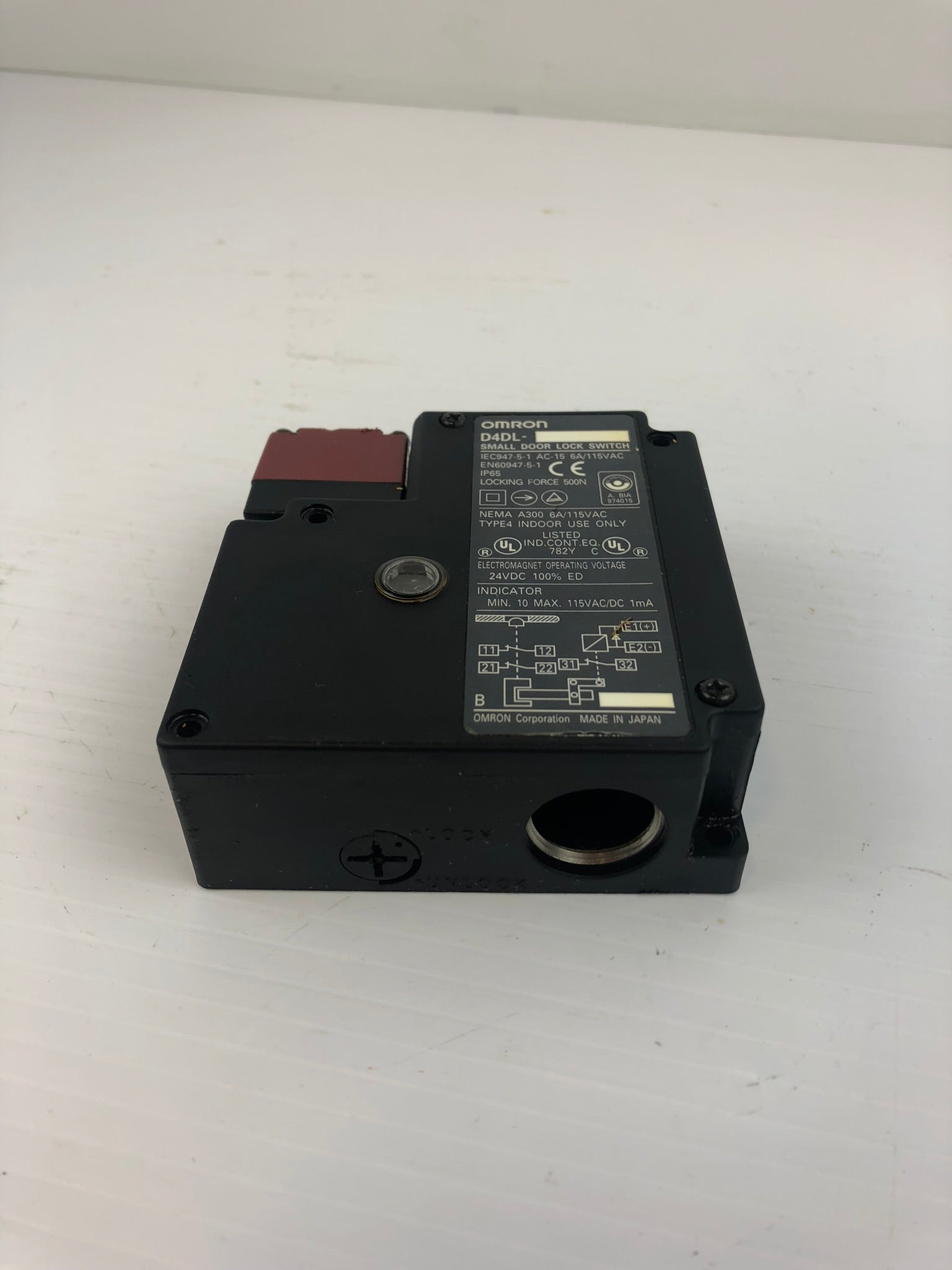 Omron D4DL Small Door Lock Switch