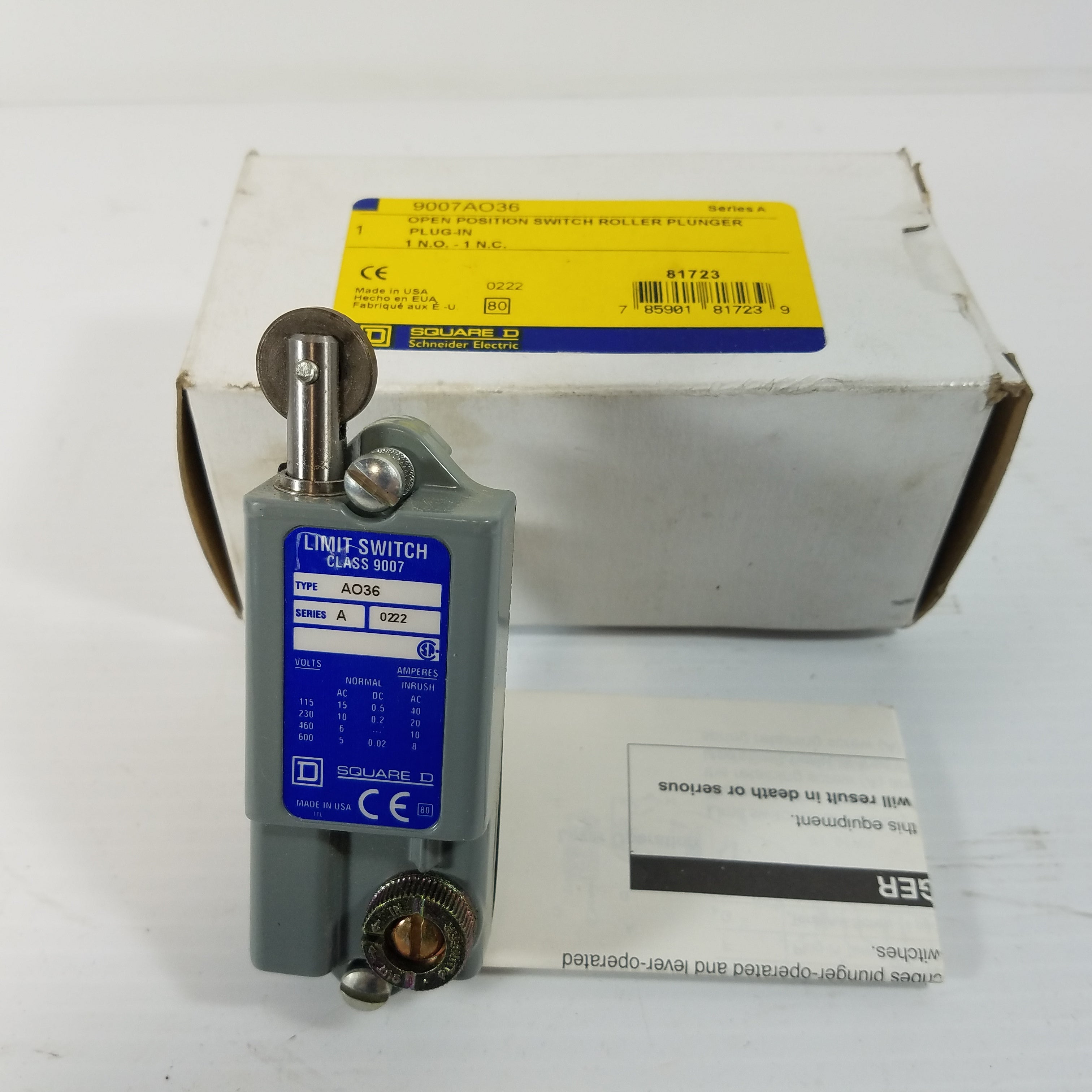 Square D 9007AO36 Open Position Switch Roller Plunger Plug-In Style
