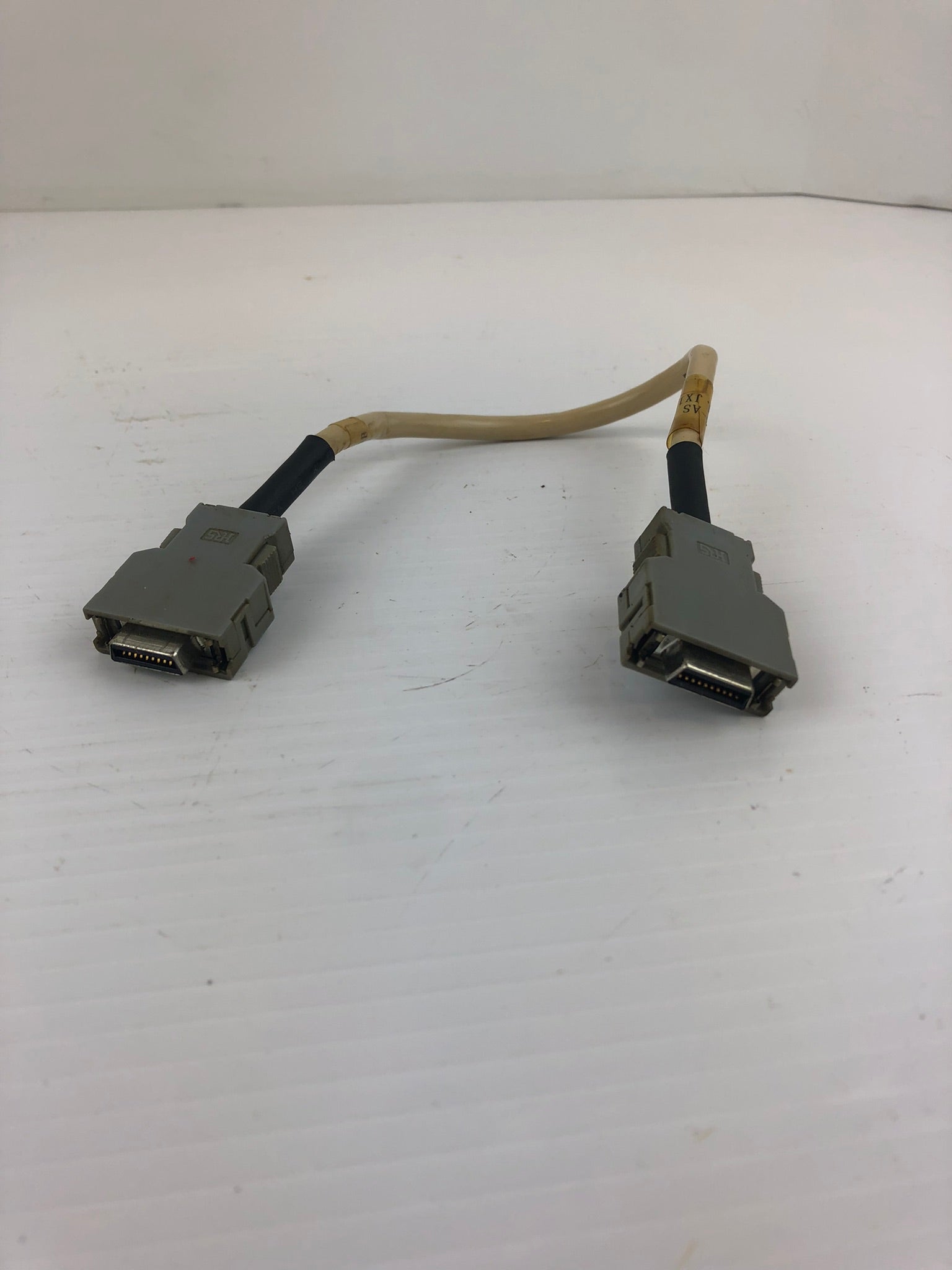 ONAMBA-M E43213 Cable Assembly