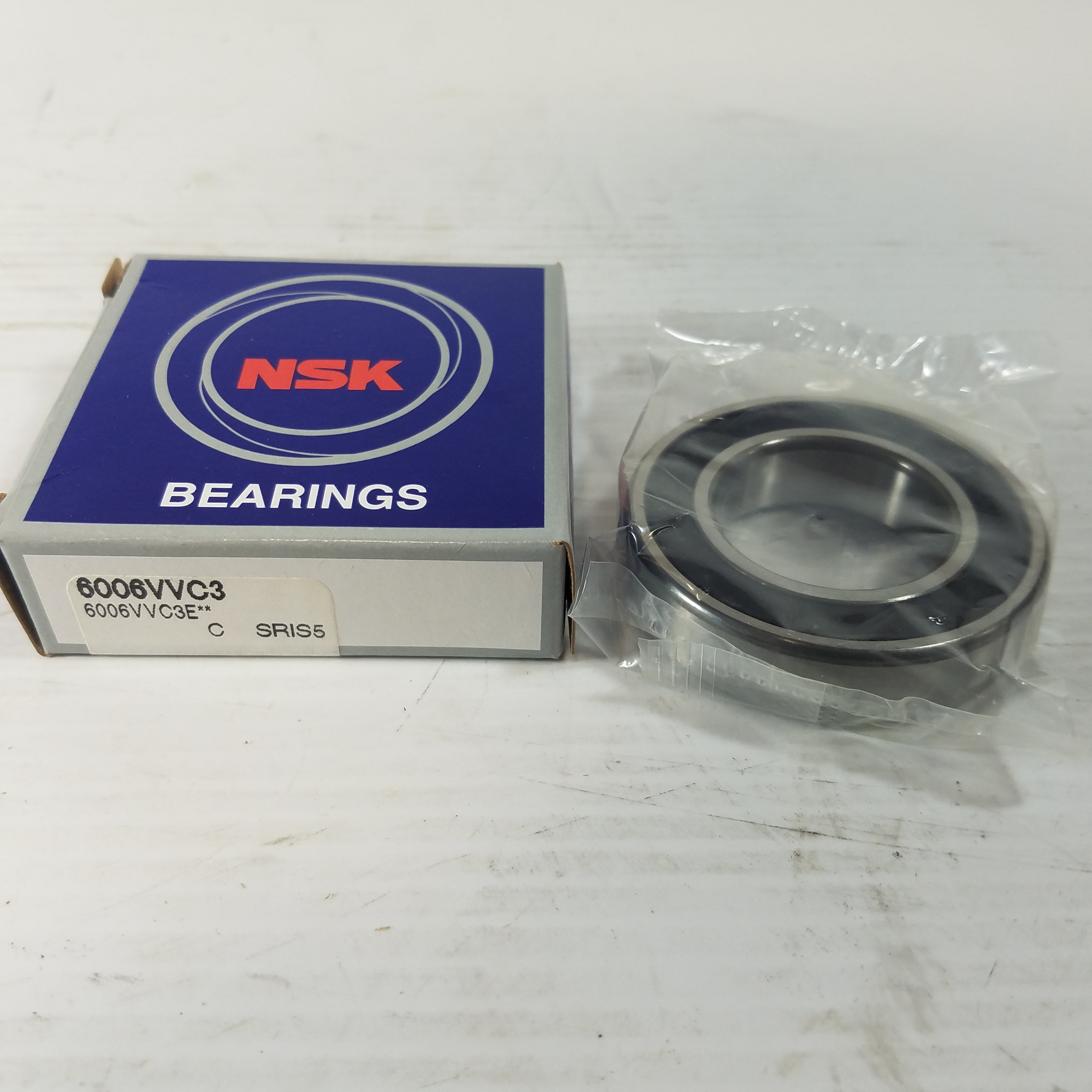 NSK 6006VVC3 Sealed Radial Bearing