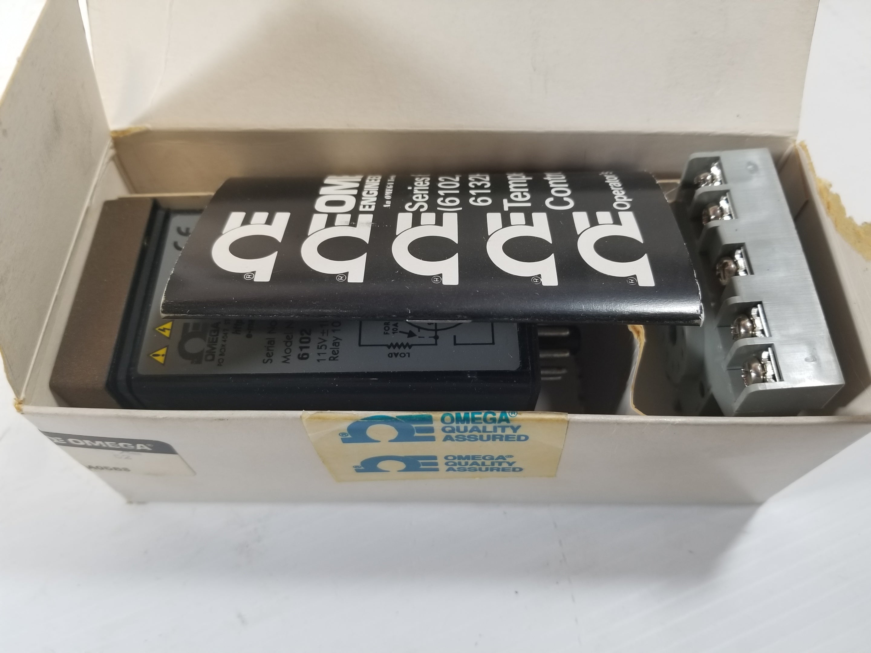 Omega 6102J-0-500F Temperature Controller