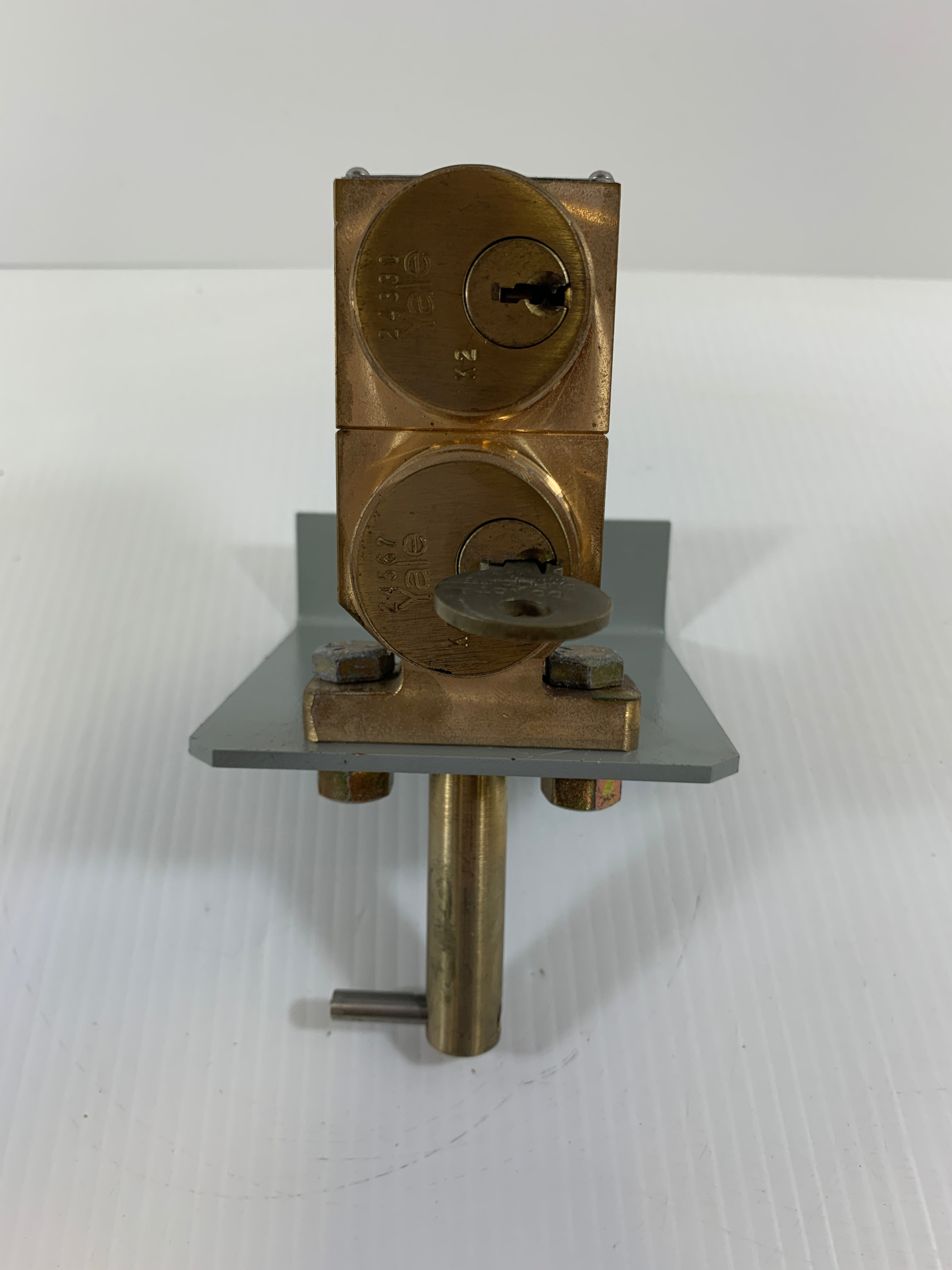 Superior S105822Y Interlock Double Lock with 1 Key