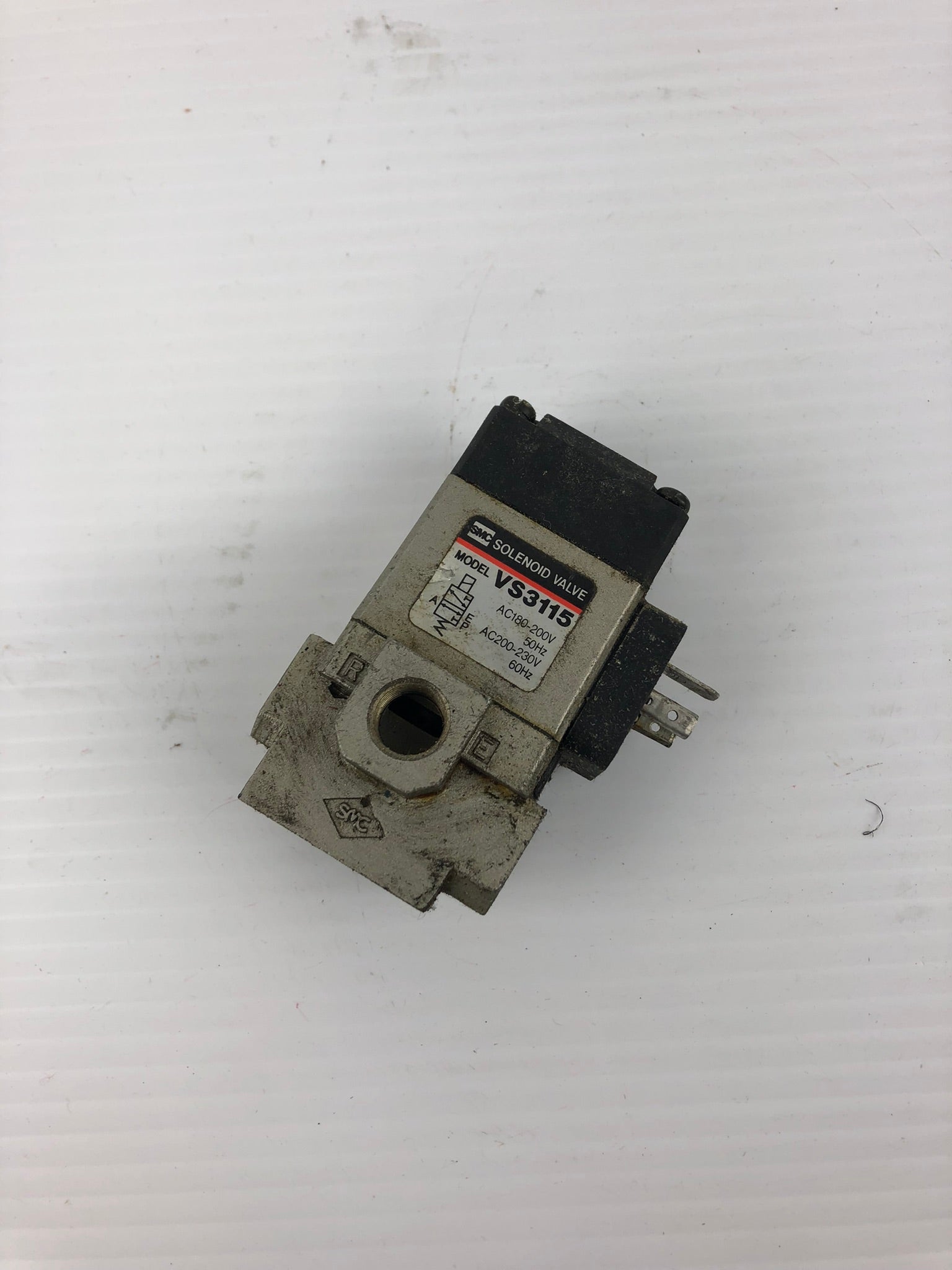 SMC VS3115 Solenoid Valve AC180-200V 50 Hz / AC200-230V 60Hz
