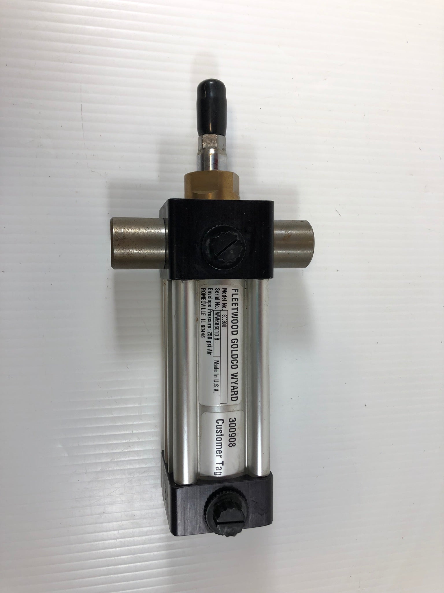 Fleetwood Goldco Wyard 300908 Pneumatic Air Cylinder 250 PSI