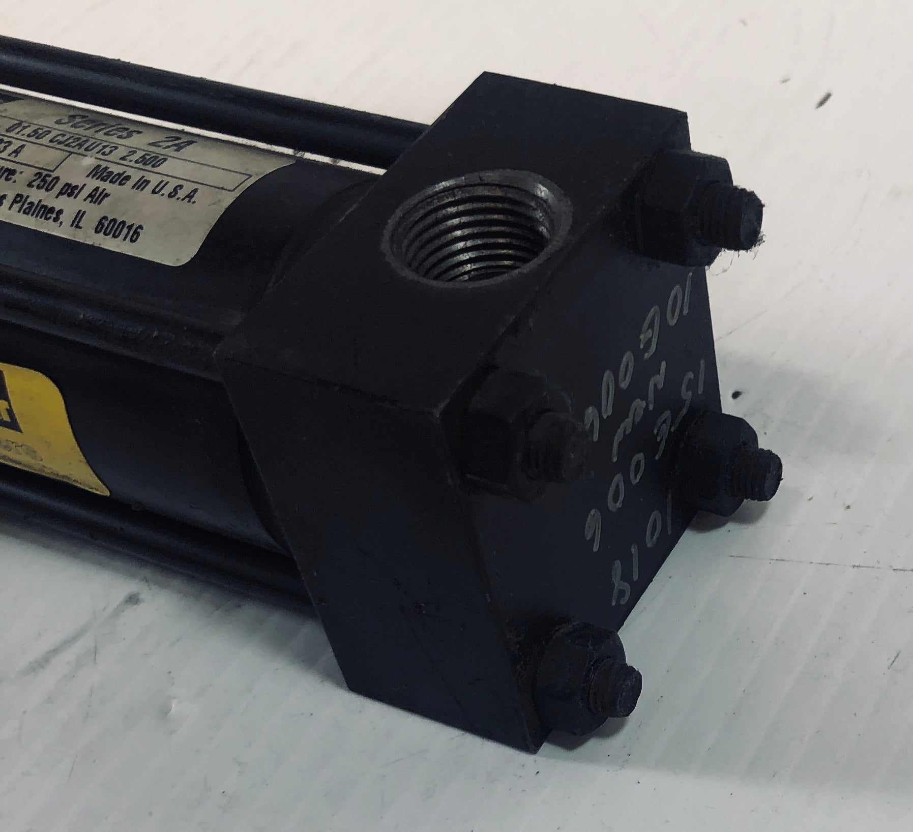 Parker Cylinder Series 2A 1.50 CJ2AU13 2.5 250 PSI