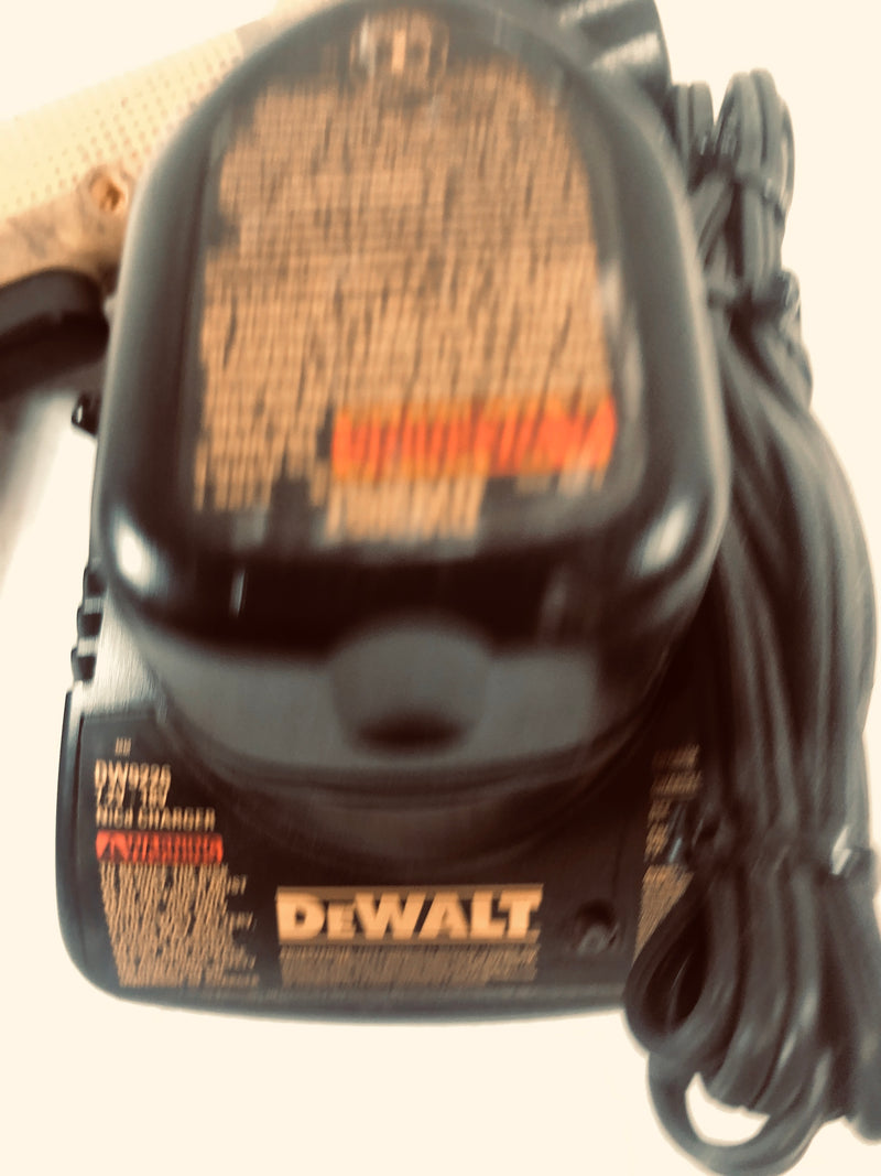 DeWalt Cordless Screwdriver DW920 Charger DW9118 Battery DW9057