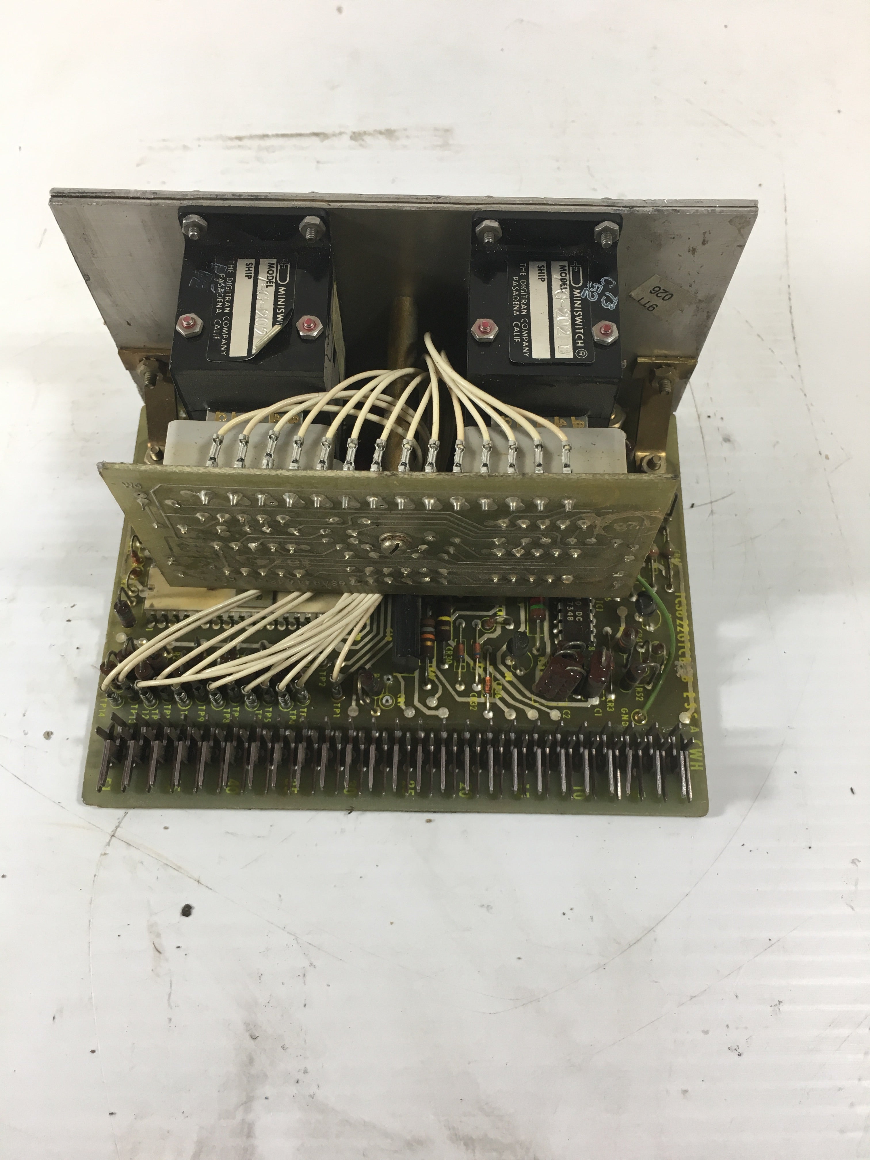 General Electric 7-6-202 B Digital Timer Miniswitch 3 Digit