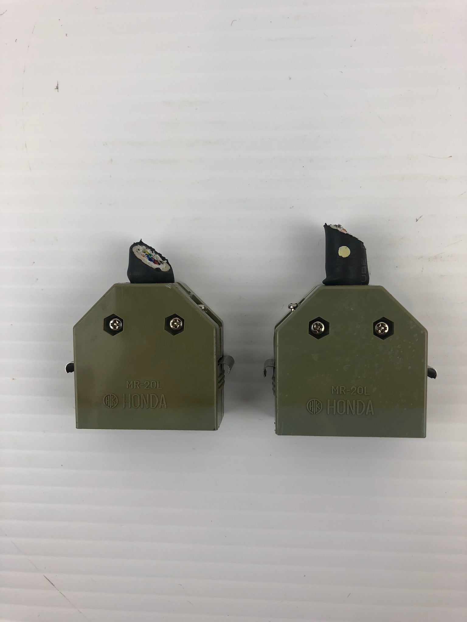 Honda MR-20L Robot Cable Connector (Lot of 2)
