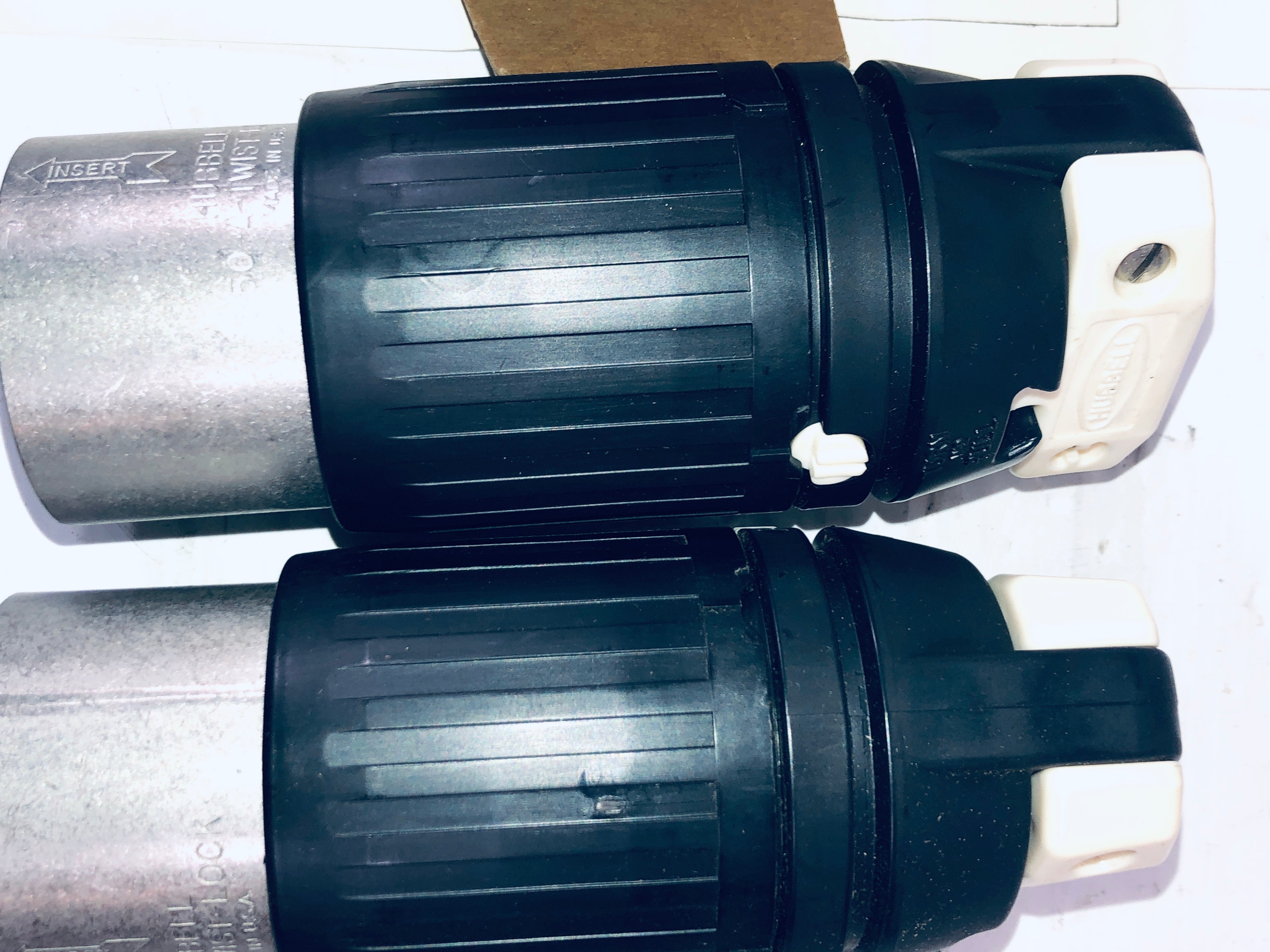 Hubbell Twist Lock Insulgrip 9965C