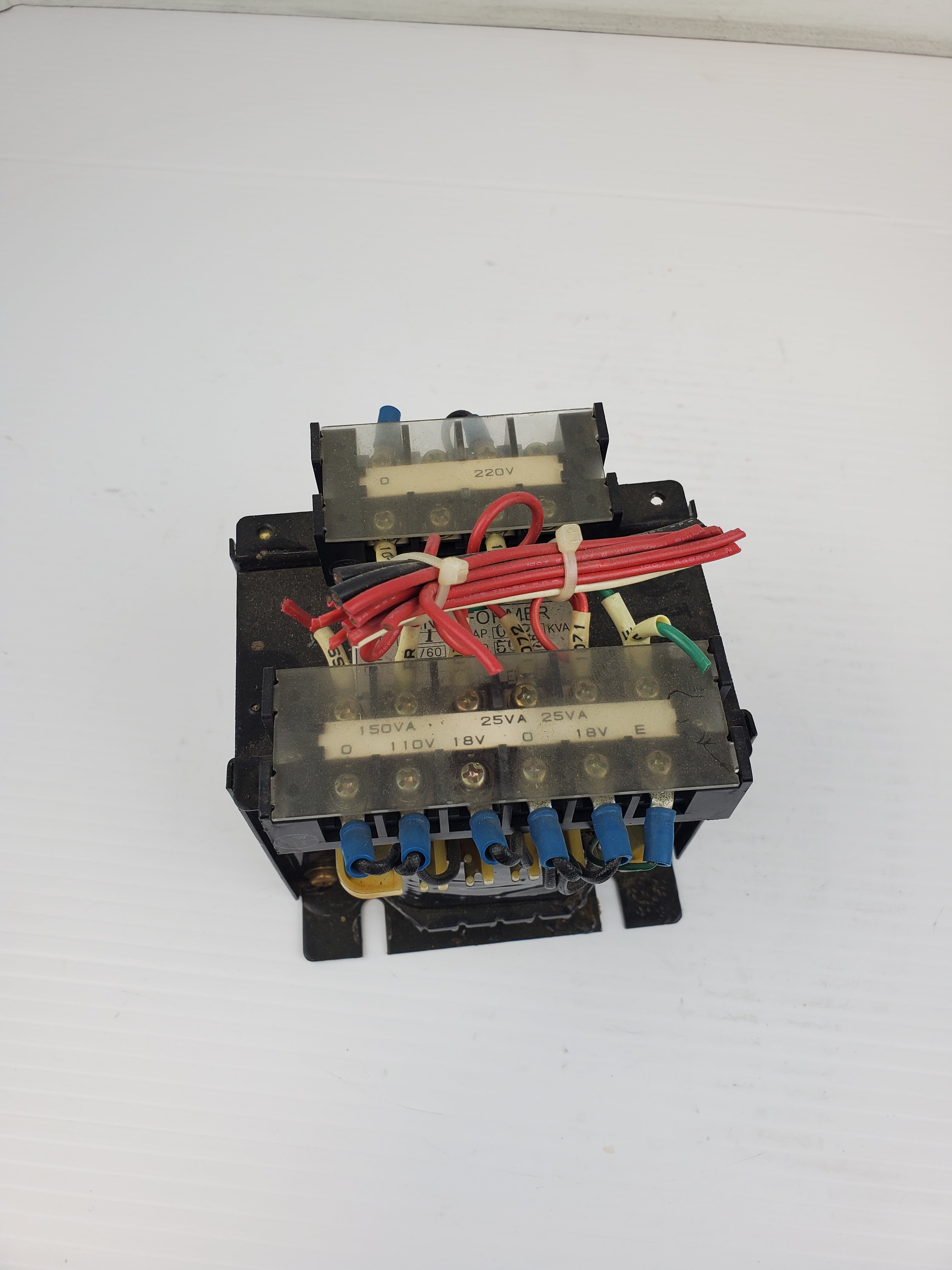 Yokohama Type T-1 Transformer Cap. 0.2 KVA 50/60 HZ