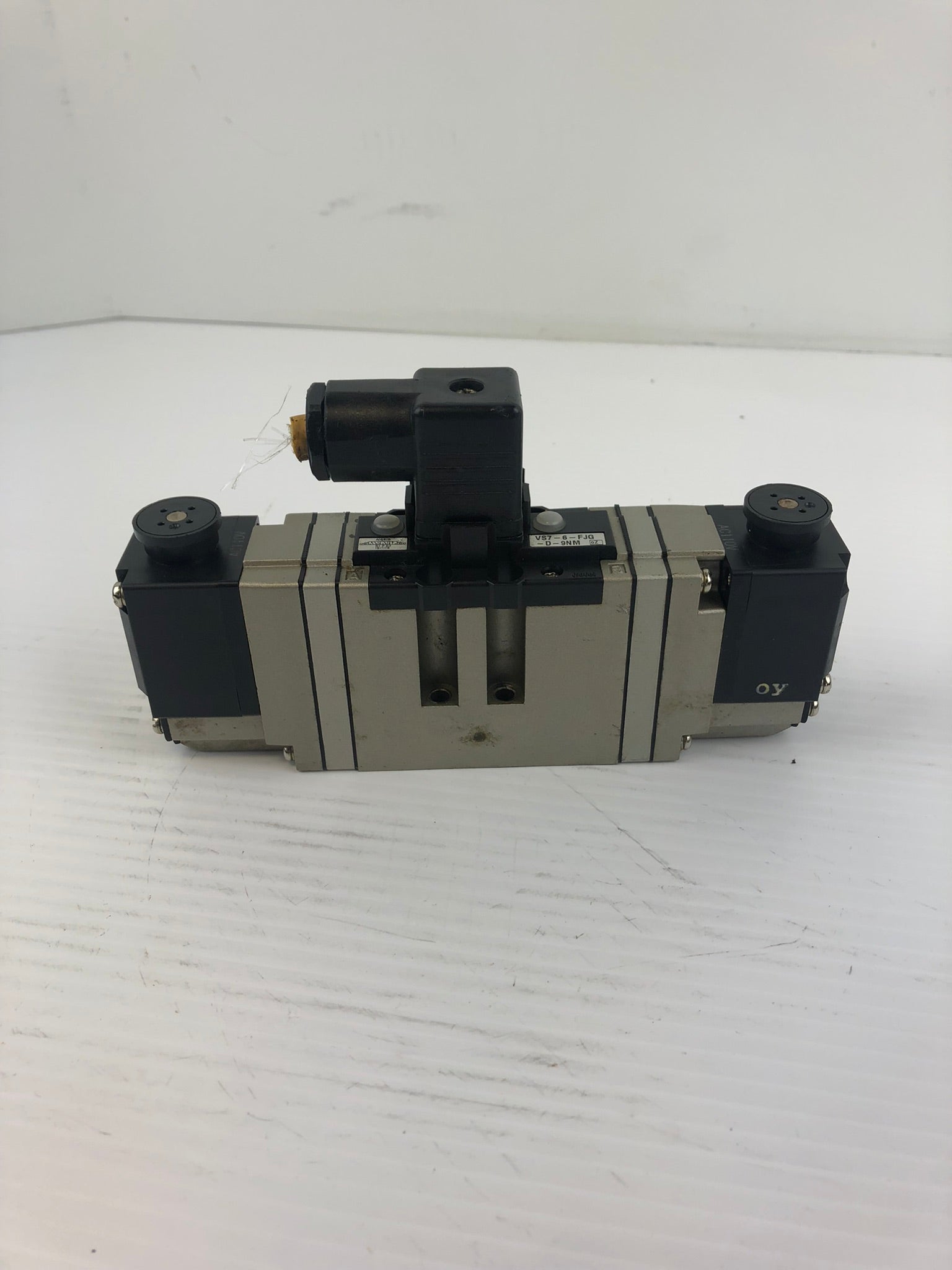 SMC VS7-6-FJG-D-9NM Solenoid Valve