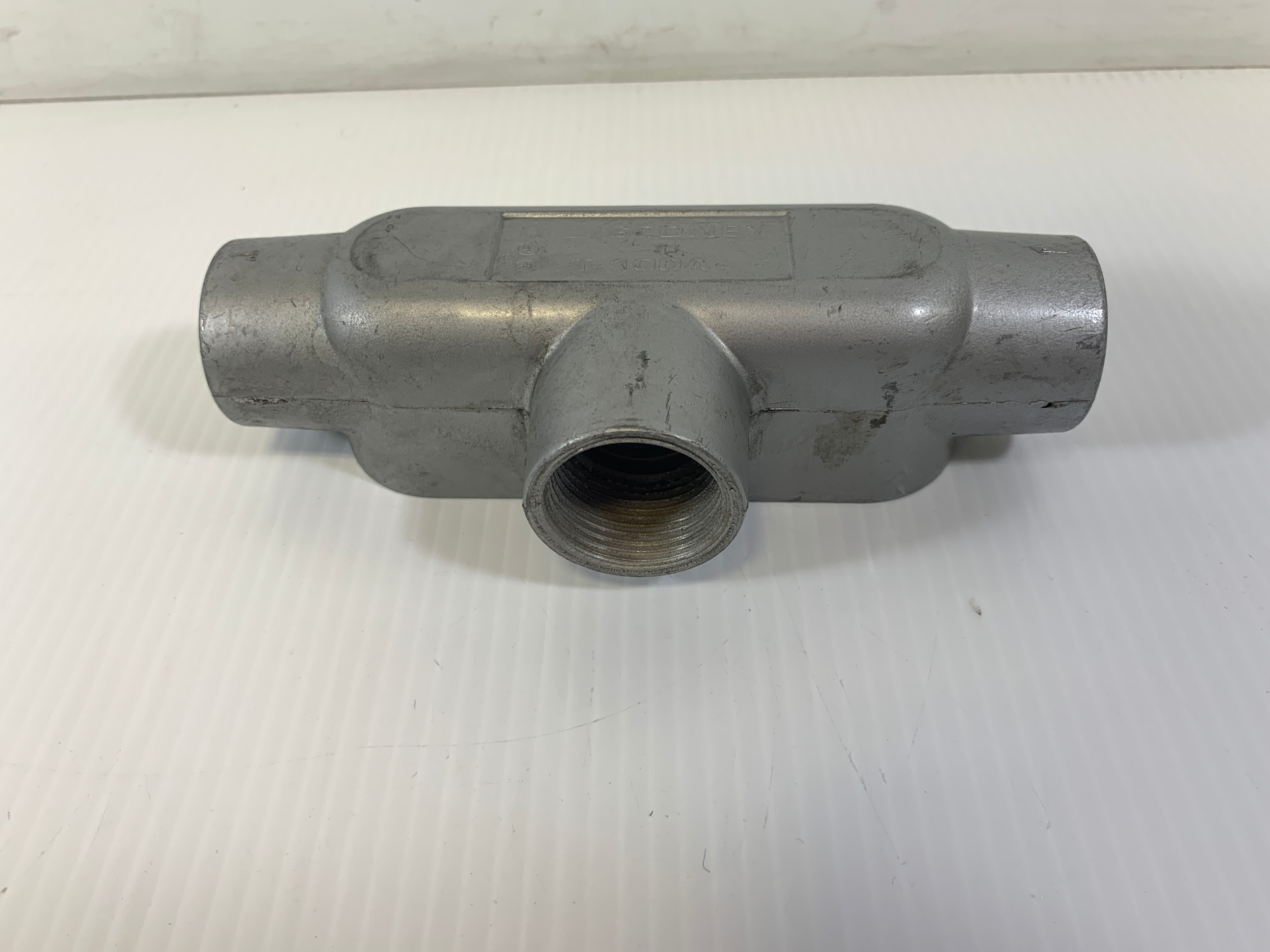 O-Z Gedney Aluminum Conduit Fitting T-100A