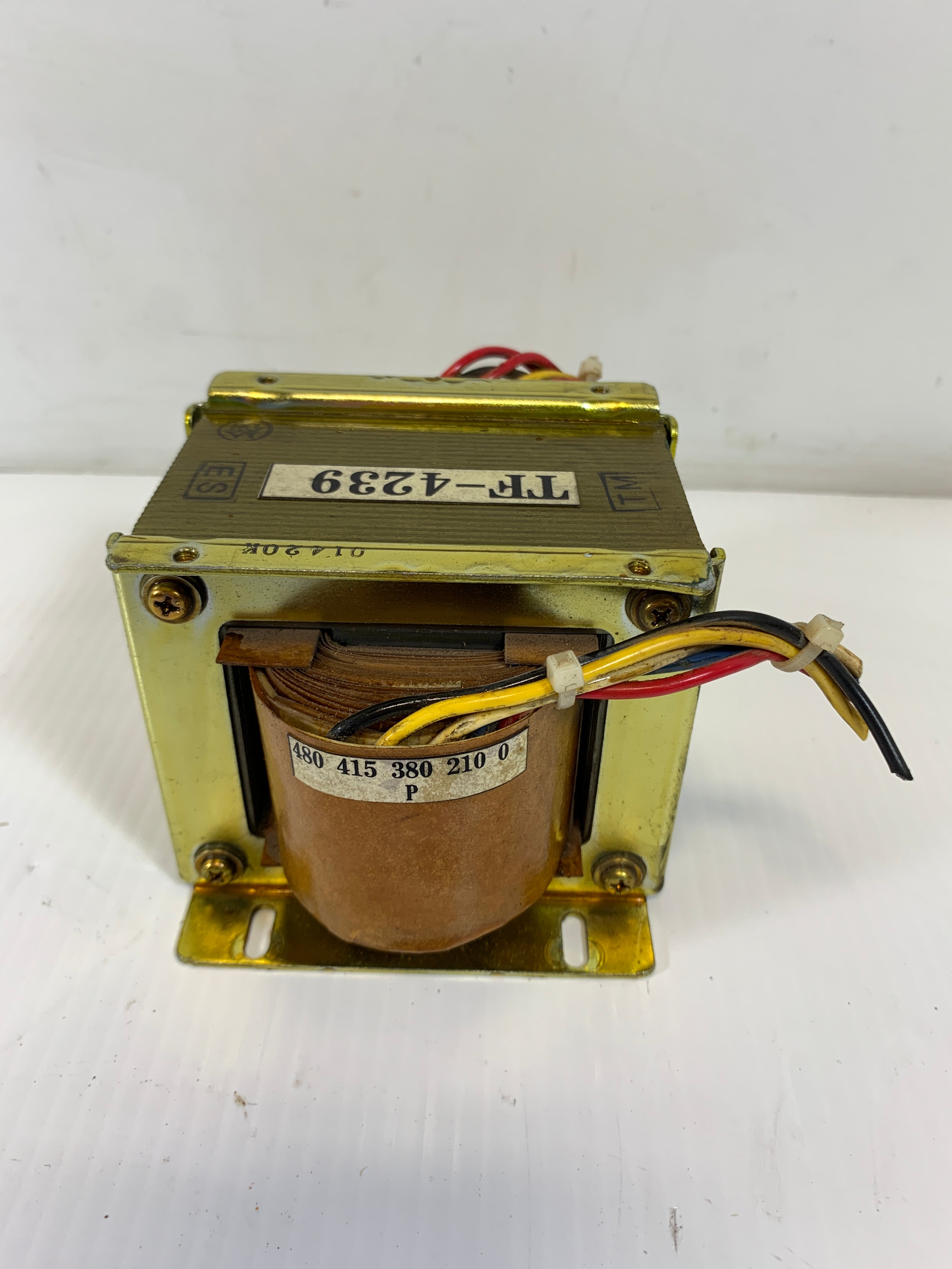 Transformer TF-4239 480/415/380/210V 0.5/2/1/0.1A