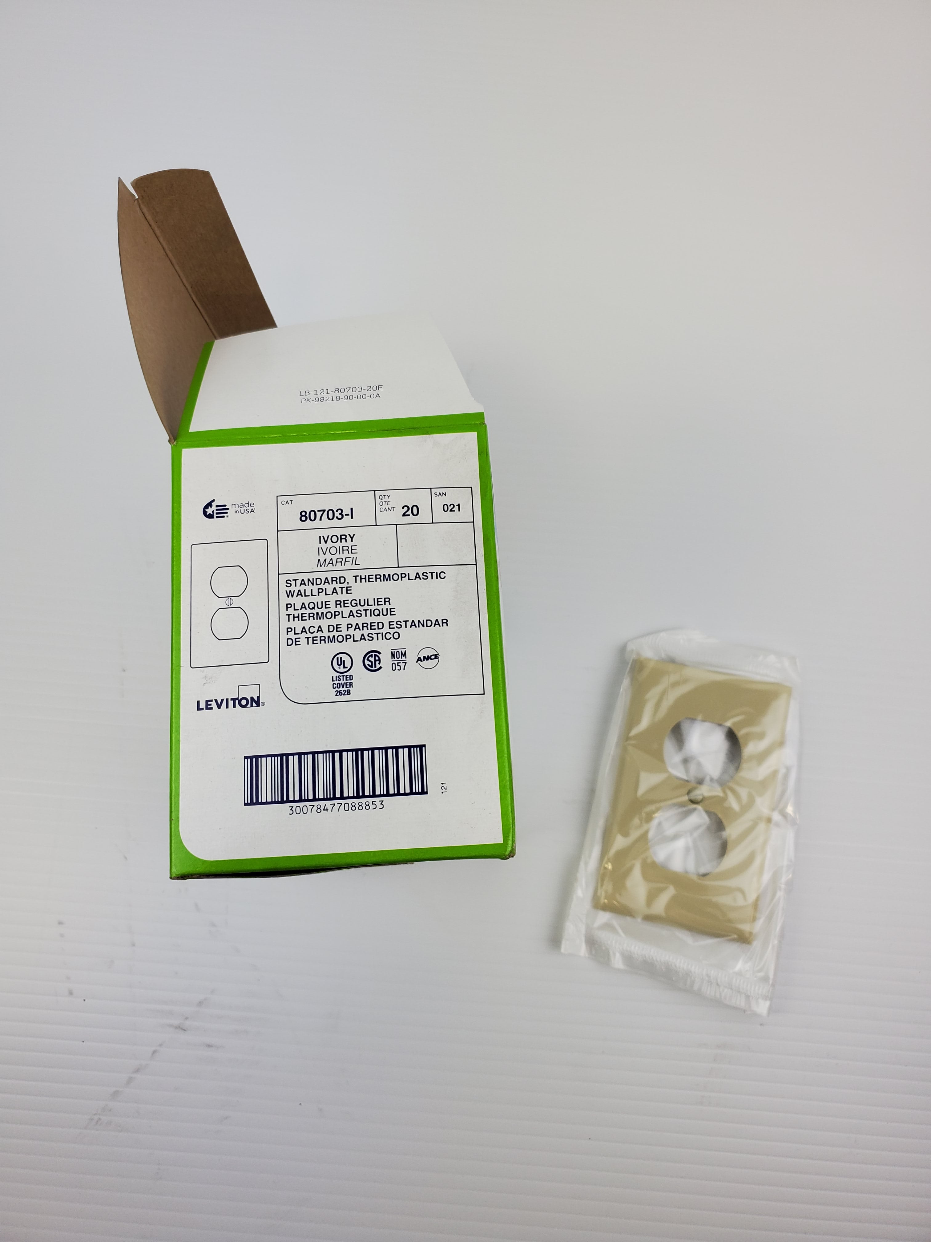 Leviton 80703-I Ivory Standard Thermoplastic Wall plate - Box of 20