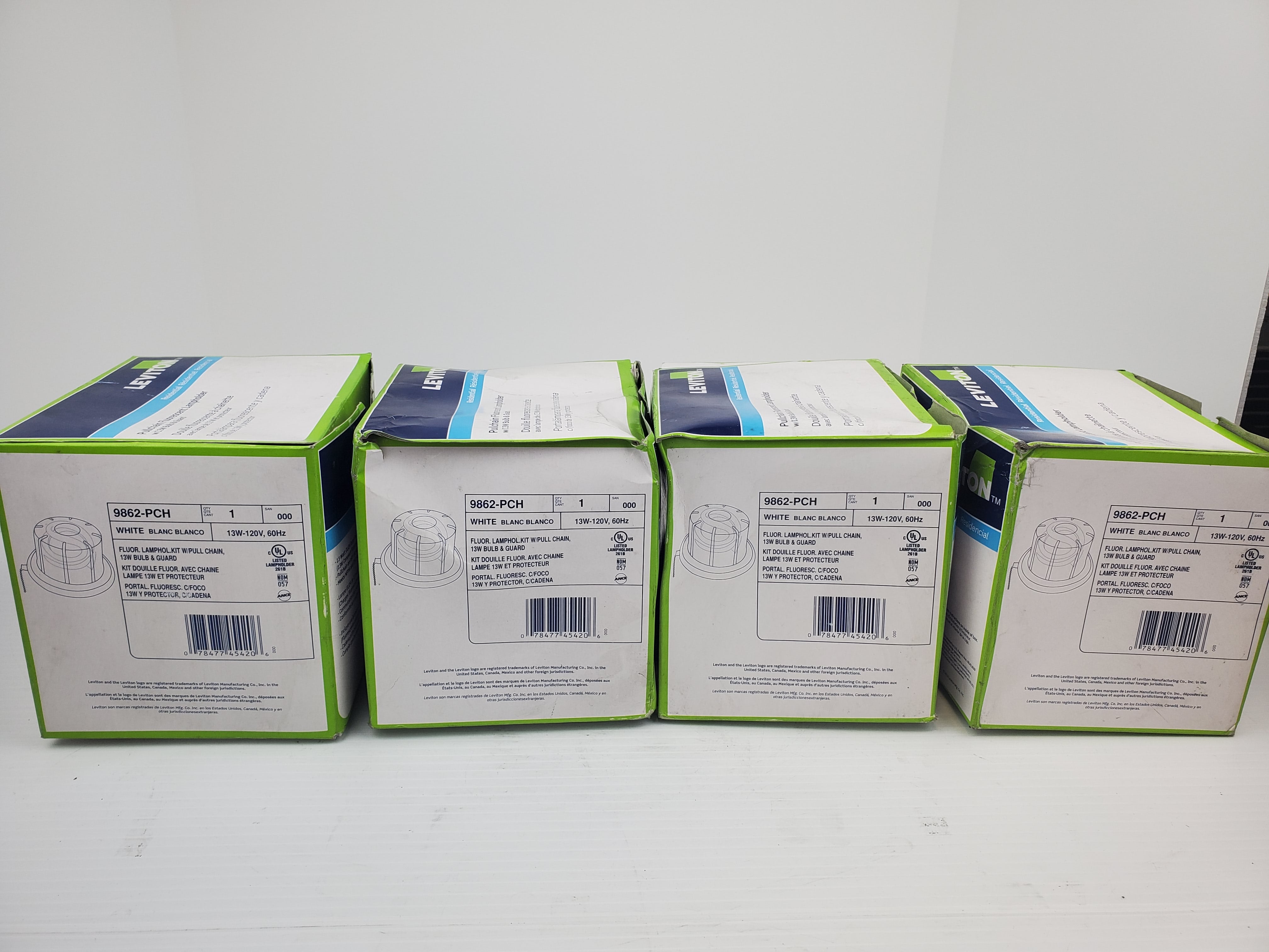 Leviton 9862-PCH Fluor Lampholder Kit w Pull Chain White (Lot of 4)