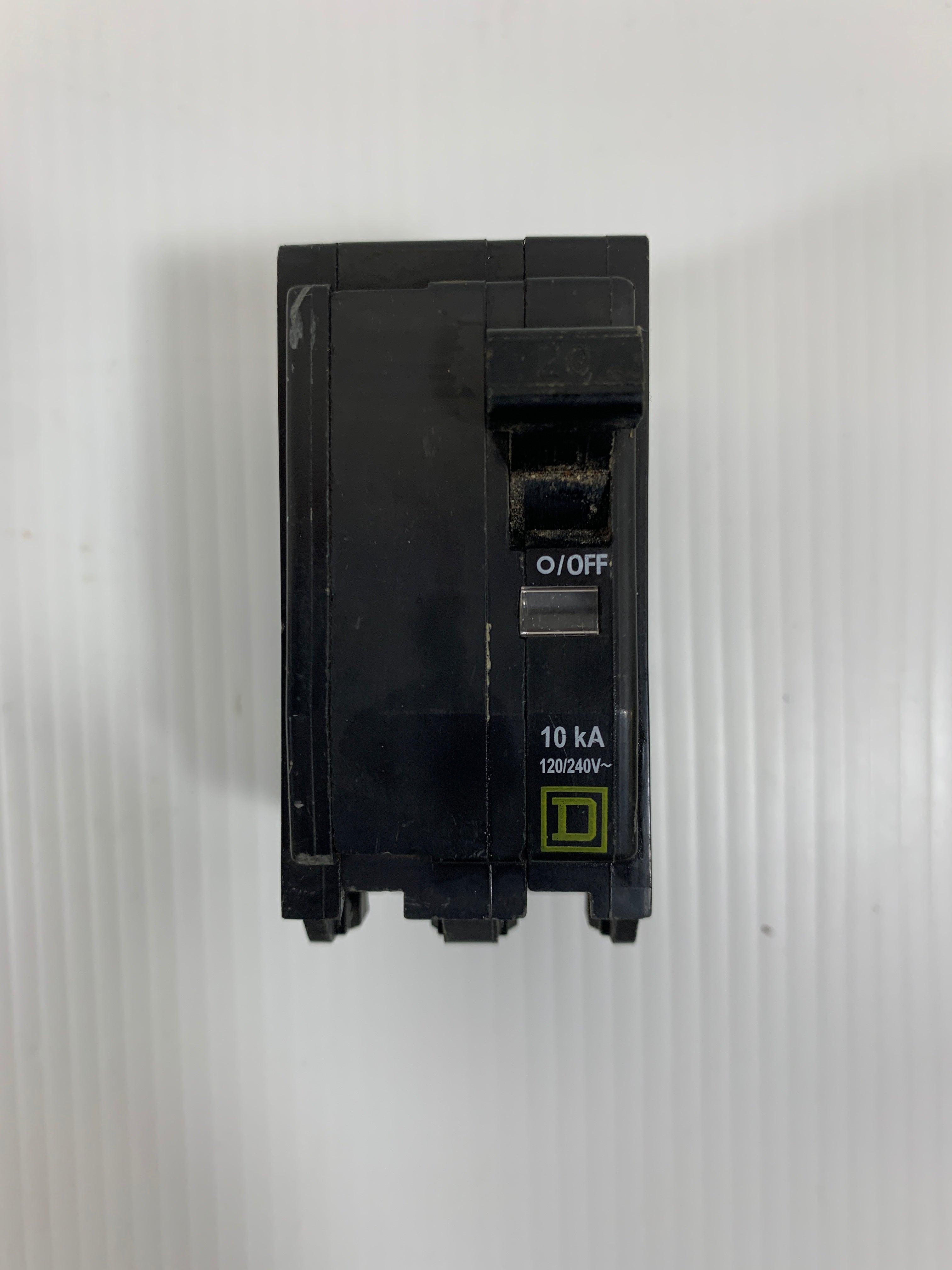 Square D 20 Amp Circuit Breaker 120/240 Volts 10 KA