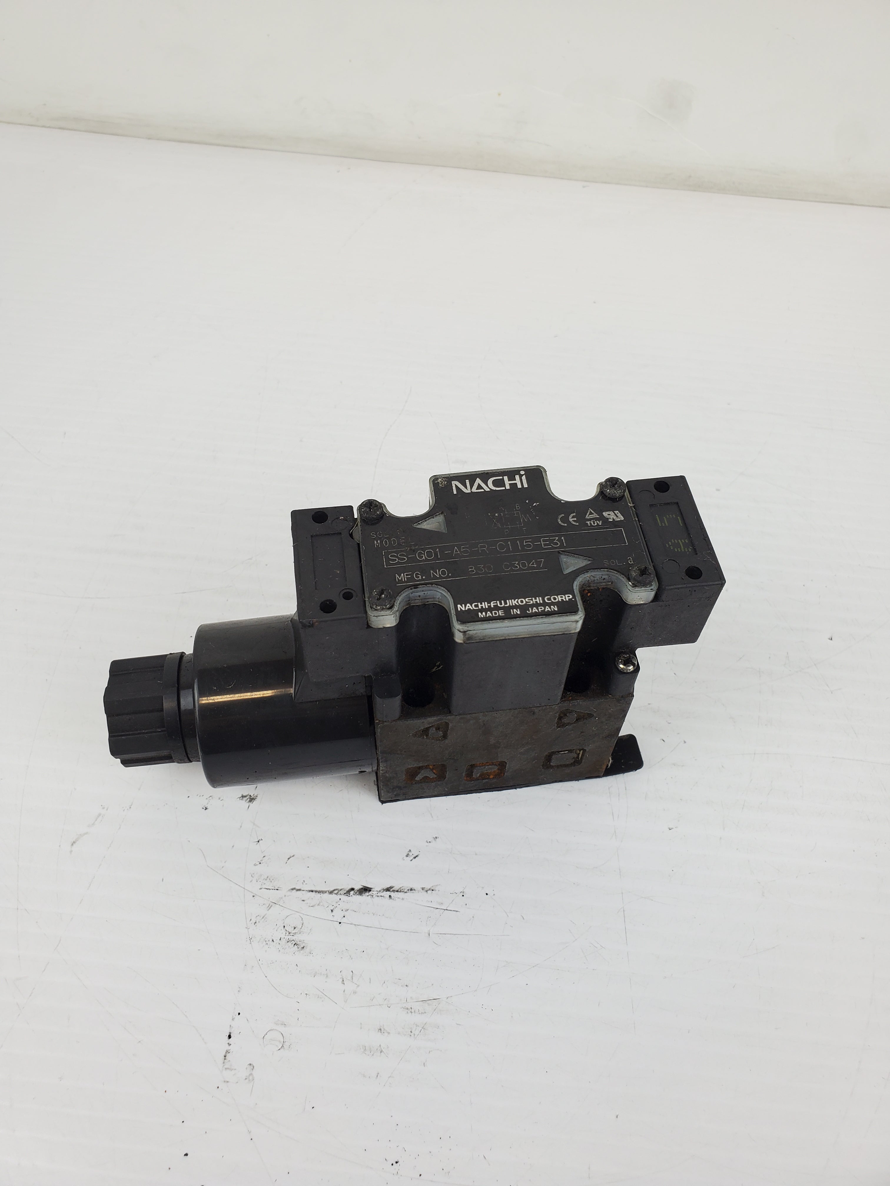 Nachi Fujikoshi Corp SS-G01-A5-R-C115-E31 Solenoid Valve 830 C3047