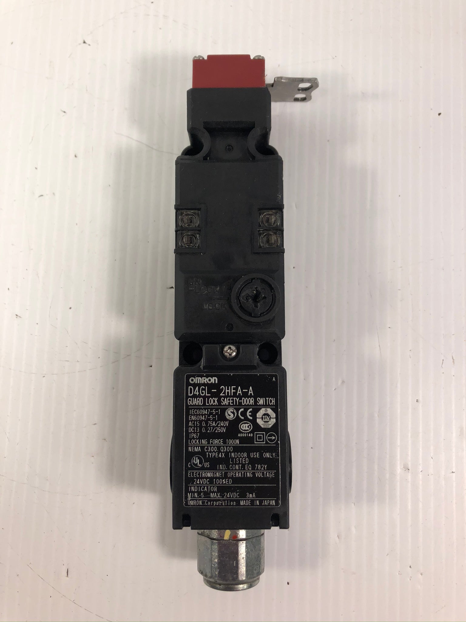 Omron D4GL-2HFA-A Guard Lock Safety Door Switch D4GL2HFAA