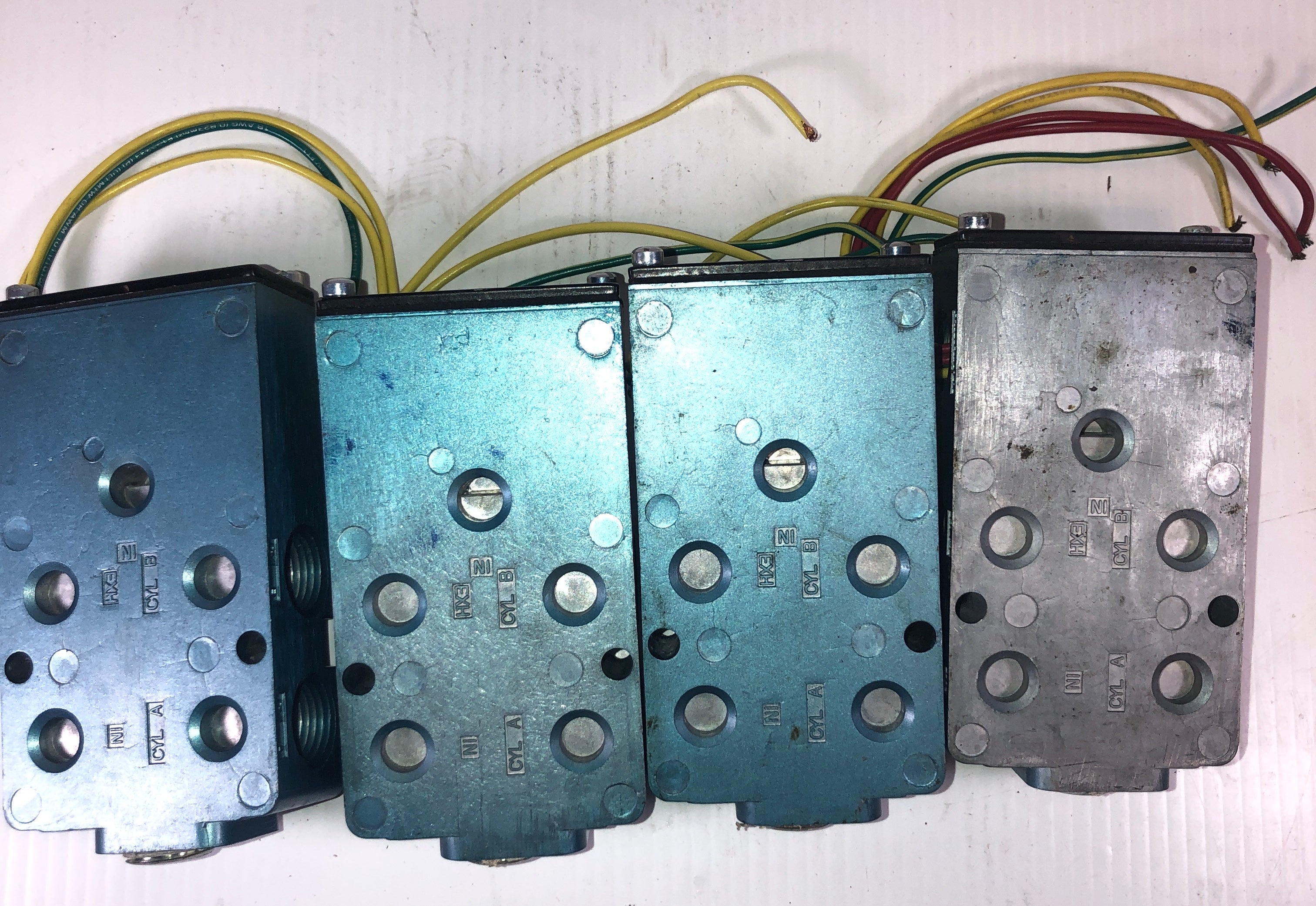 MAC Solenoid Valve Base With Wires Lot of 4