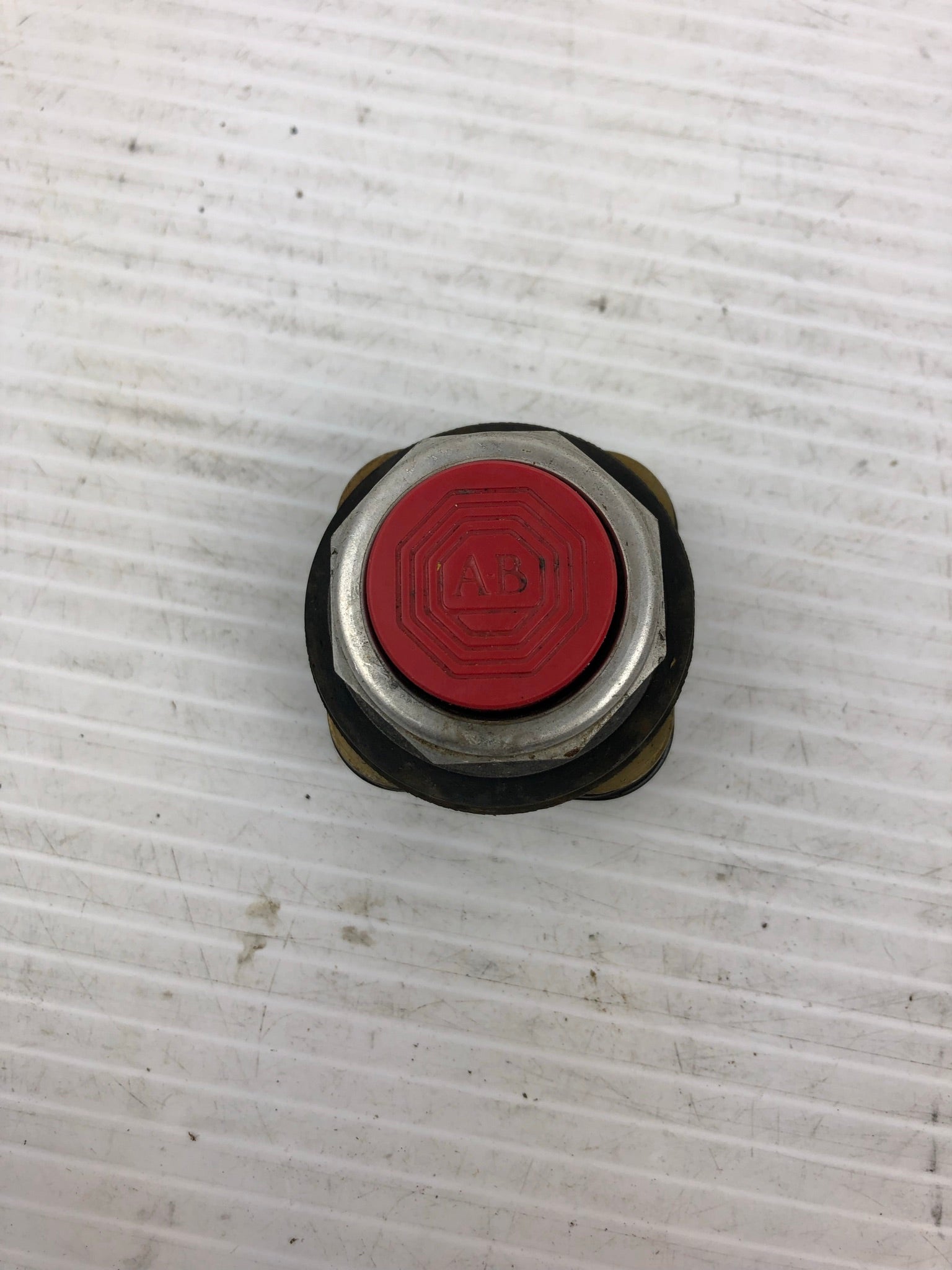 Allen-Bradley 40174-032-51 Push Button Red
