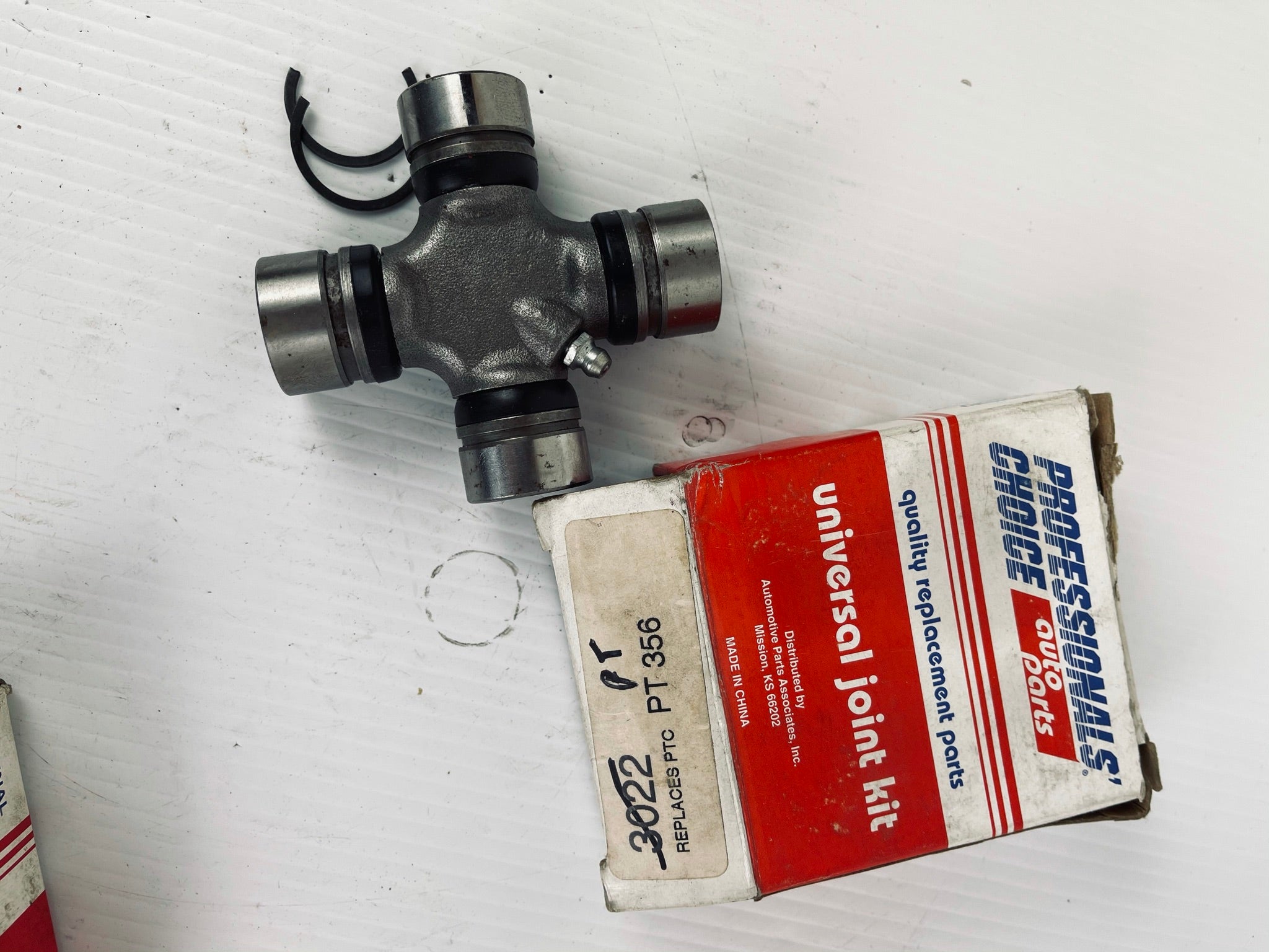 Professionals' Choice Universal Joint Kit 3022 Replaces PT 356