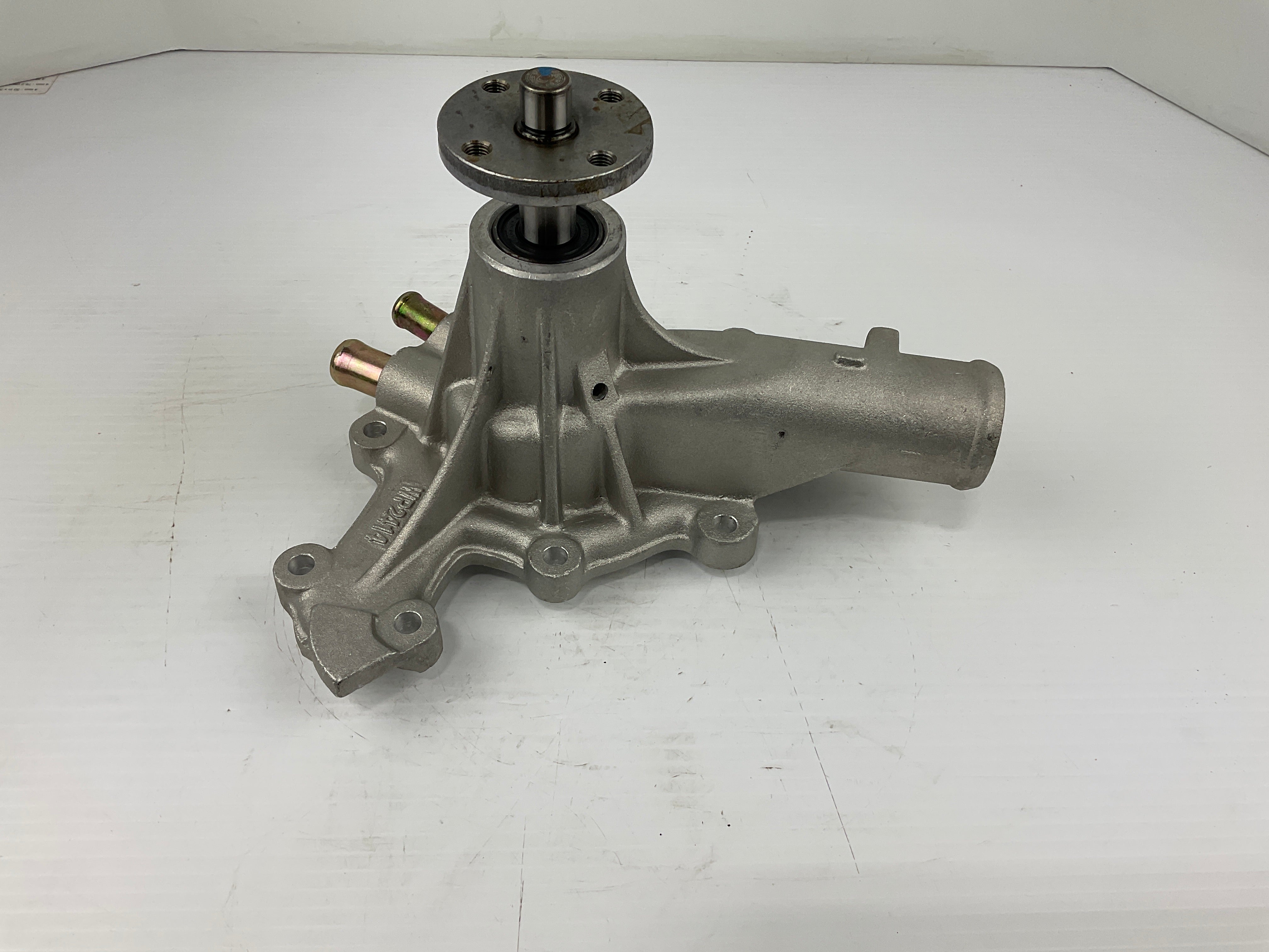 Engine Water Pump Interchangeable with Airtex AW4050