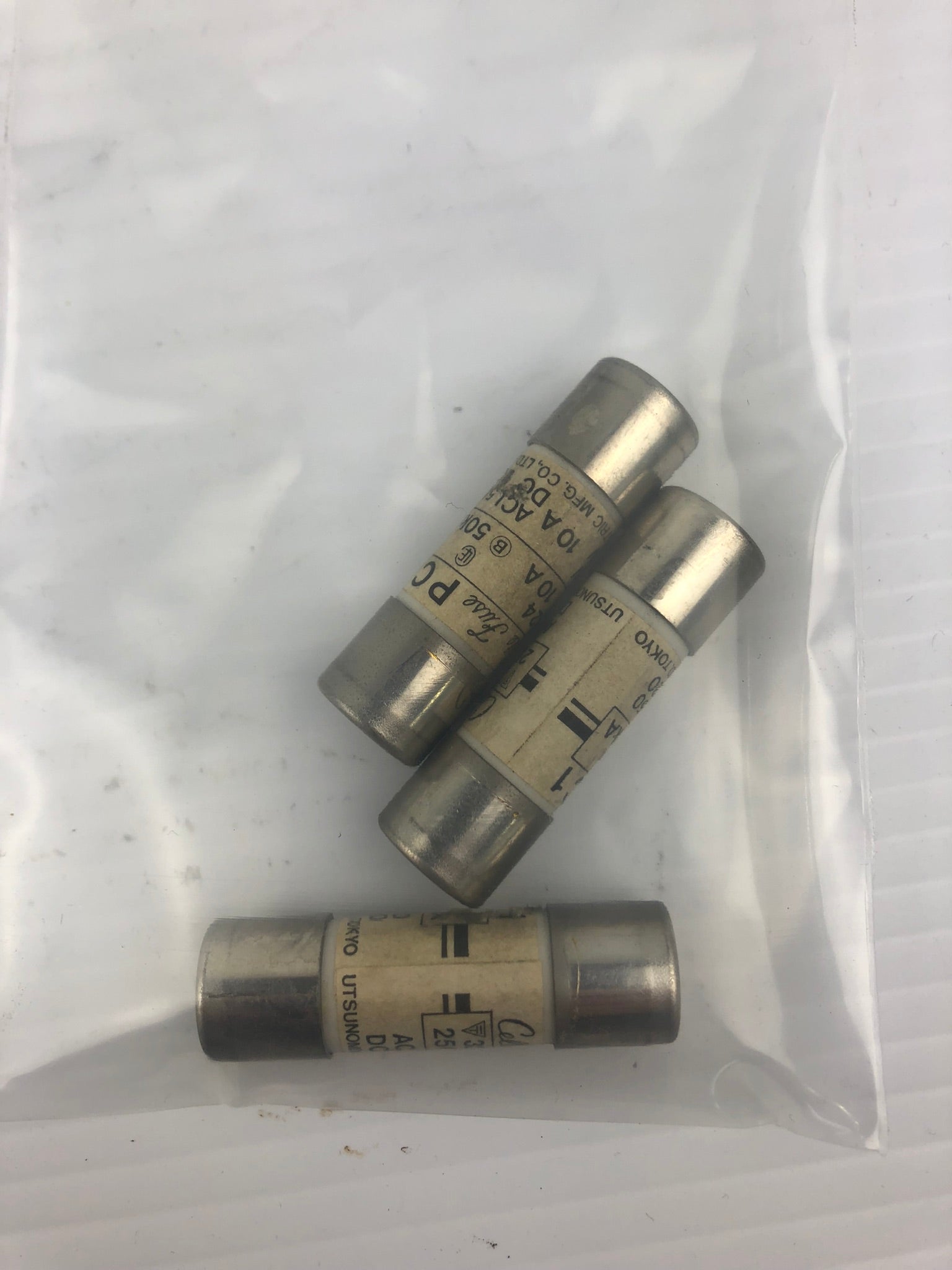 Cello Lite 32-424 Fuse 250V 10A 50KA PC1 - Lot of 3
