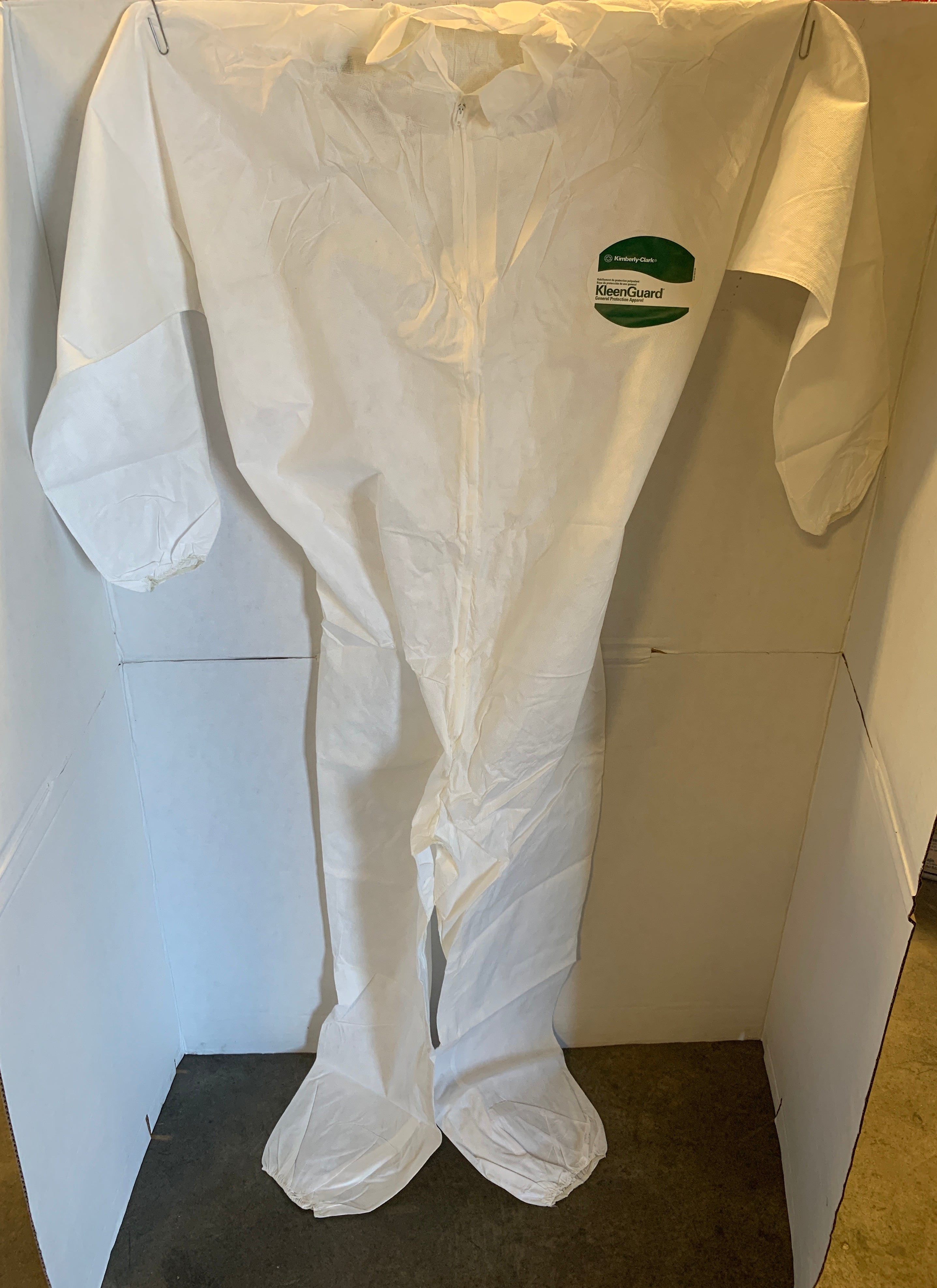 Kleen Guard Coveralls White Medium Box of 24 49102