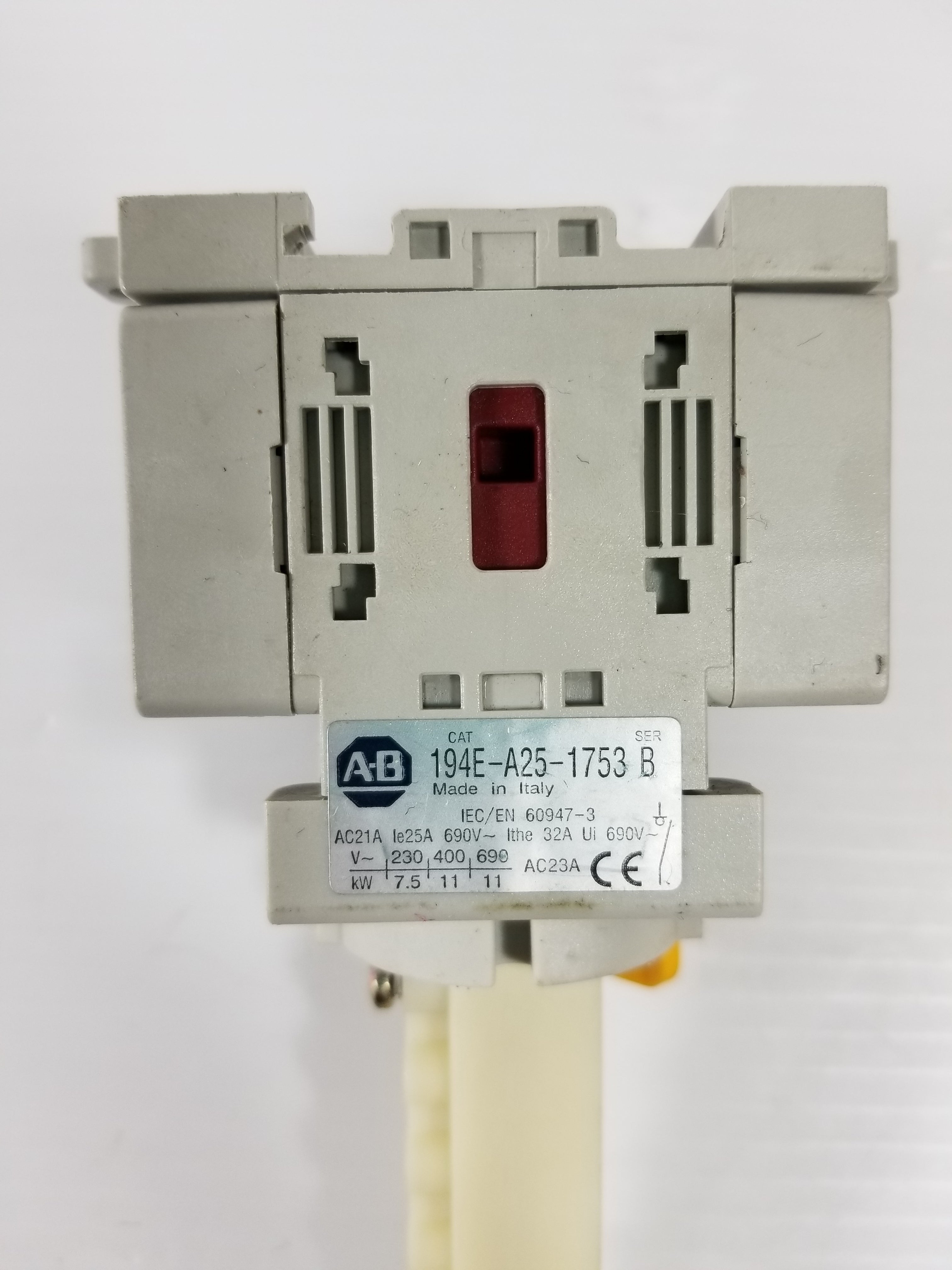 Allen-Bradley 194E-A25-1753/B Disconnect Switch w/Aux Contact 194E-A-P11 Handle