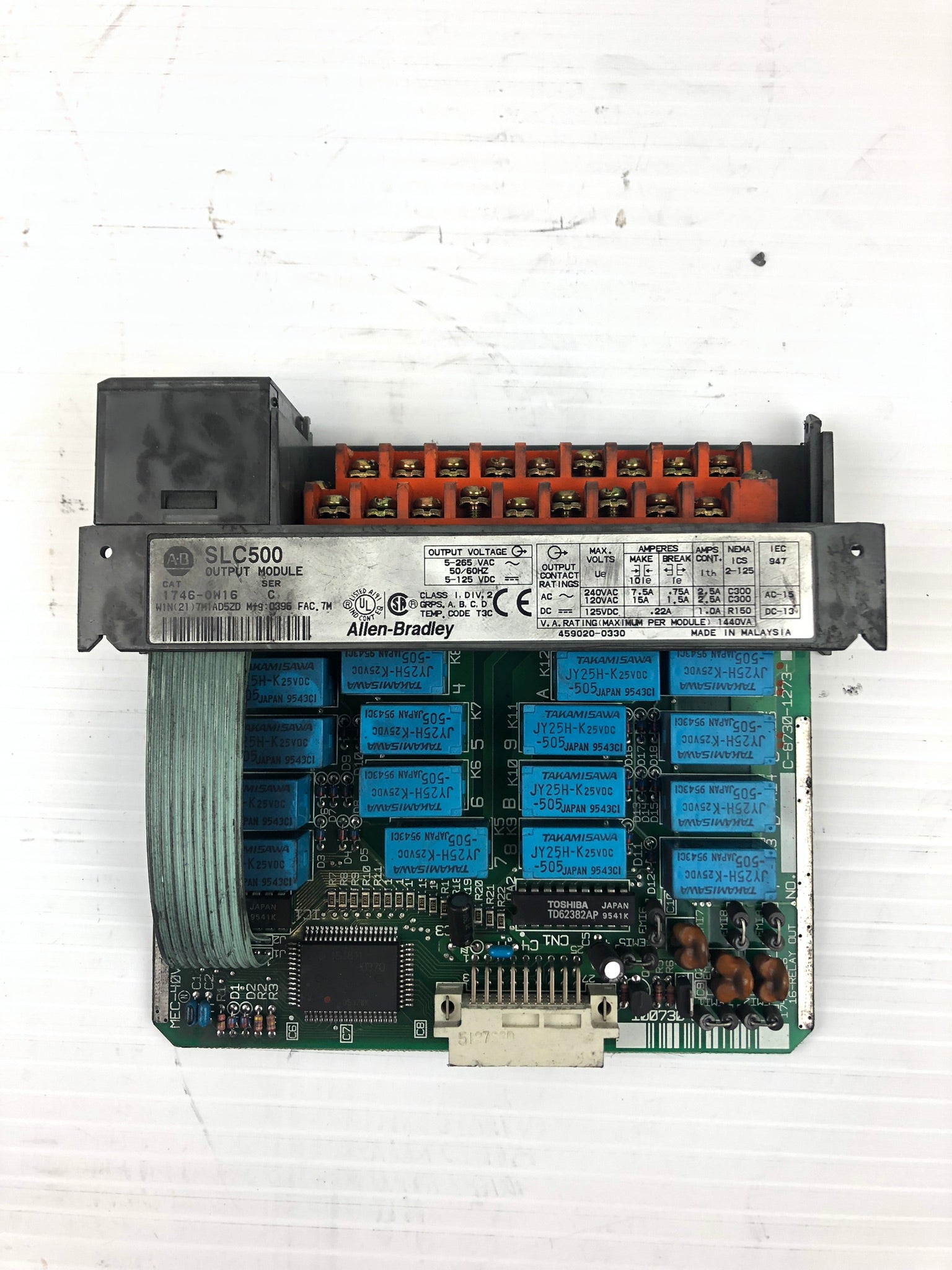 Allen-Bradley 1746-0W16 Output Module Series C SLC 500 1746-OW16