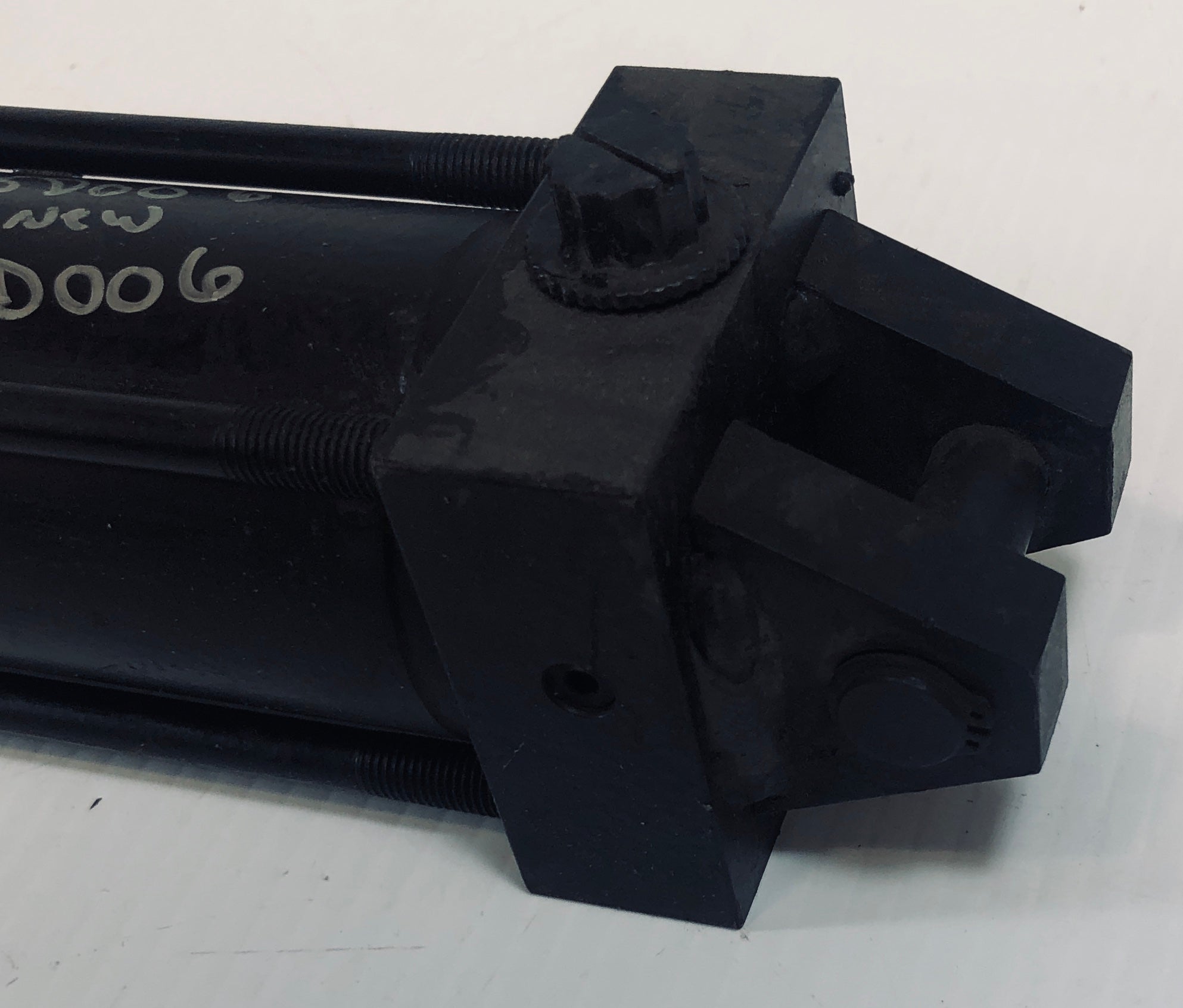 Parker CBB2AU14AC Cylinder Series 2A