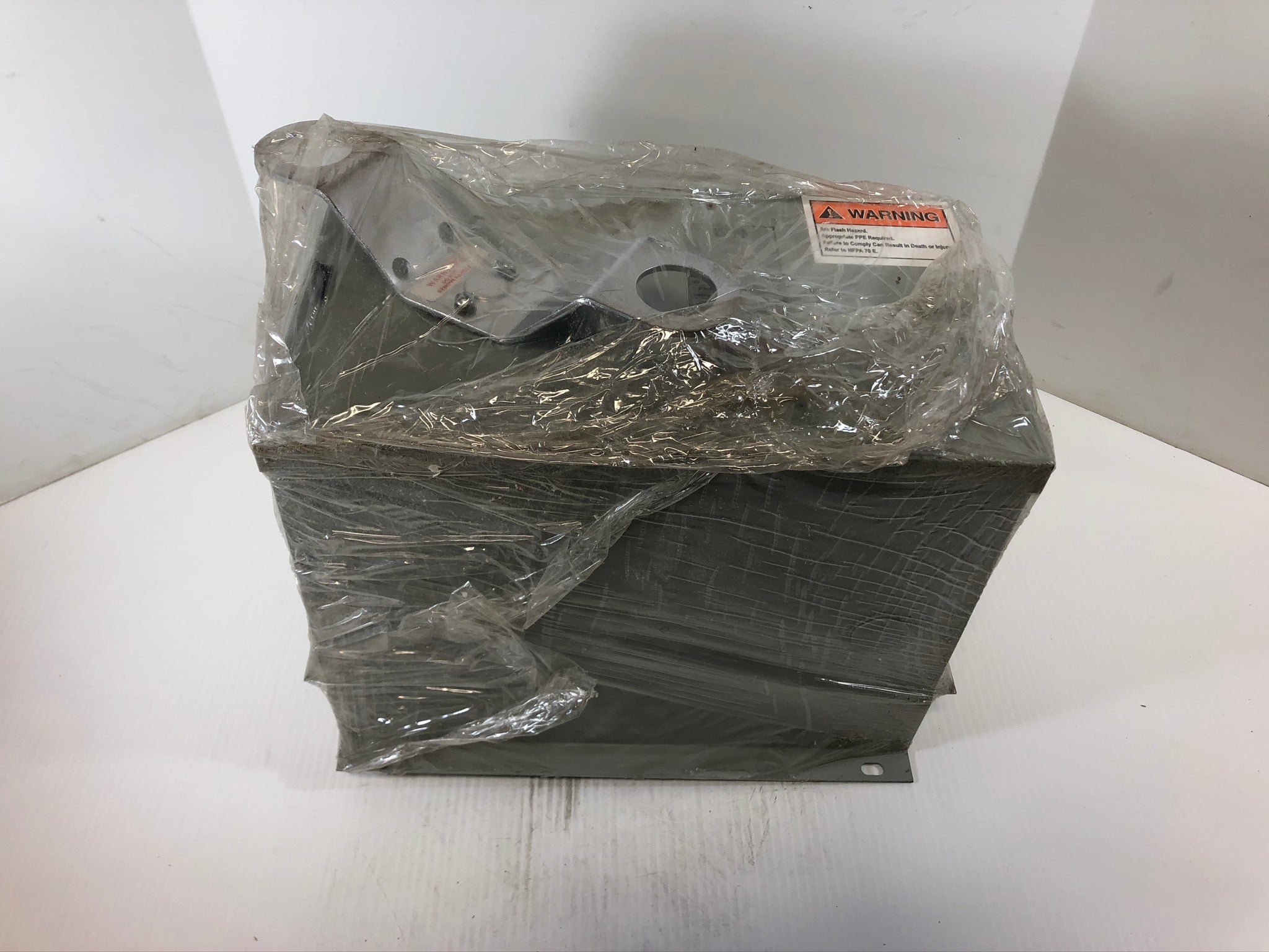 ITE BOS14321 BD Bus Switch Plug 30A 240V 3PH