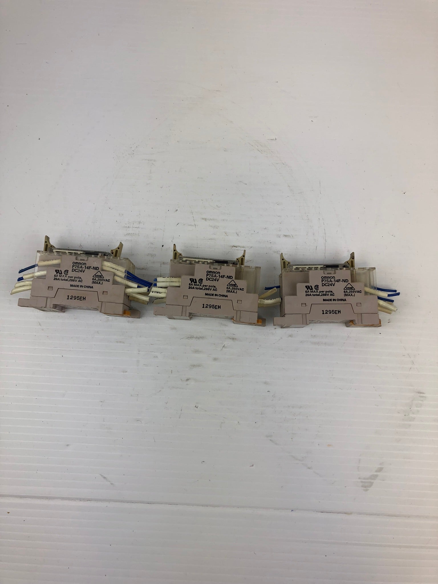 Omron P7SA-14F-ND Relay Socket 24VDC - Lot of 3