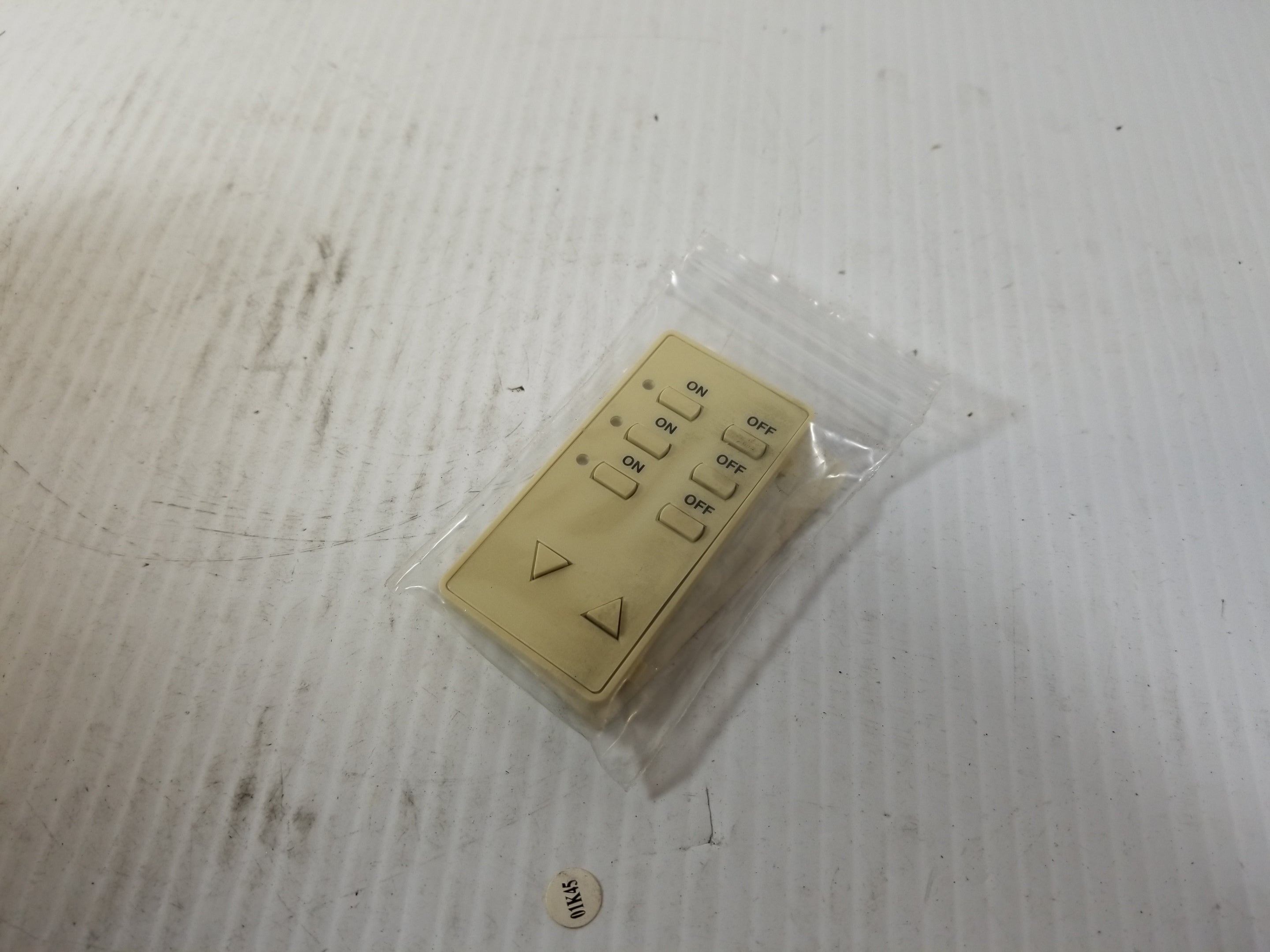 Leviton DCK3D-I 3 Scene Control Color Conversion Kit Ivory