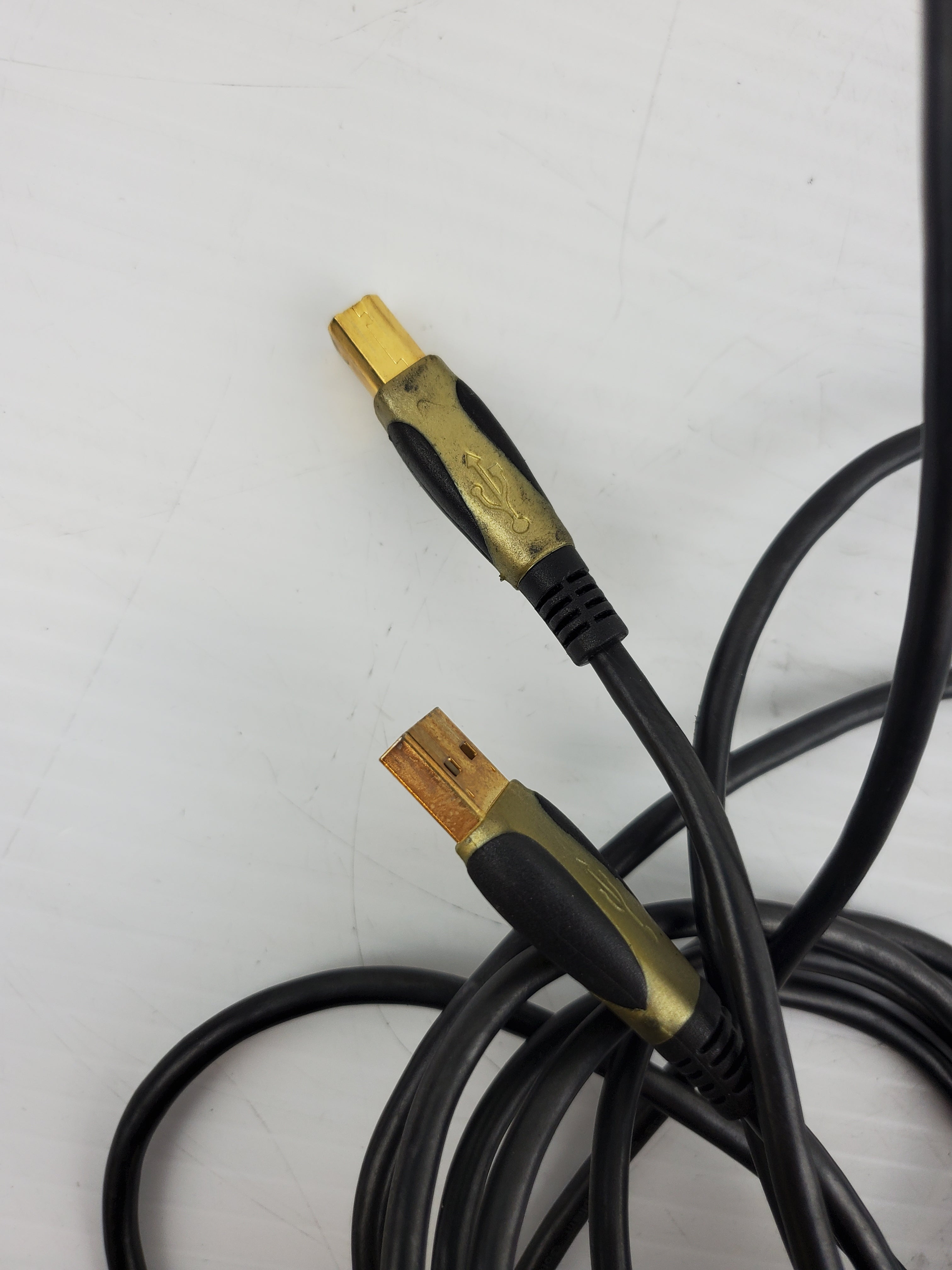 Staples E166307 USB 2.0 Compliant Gold Cable AWM 2725 30V FTI I3660