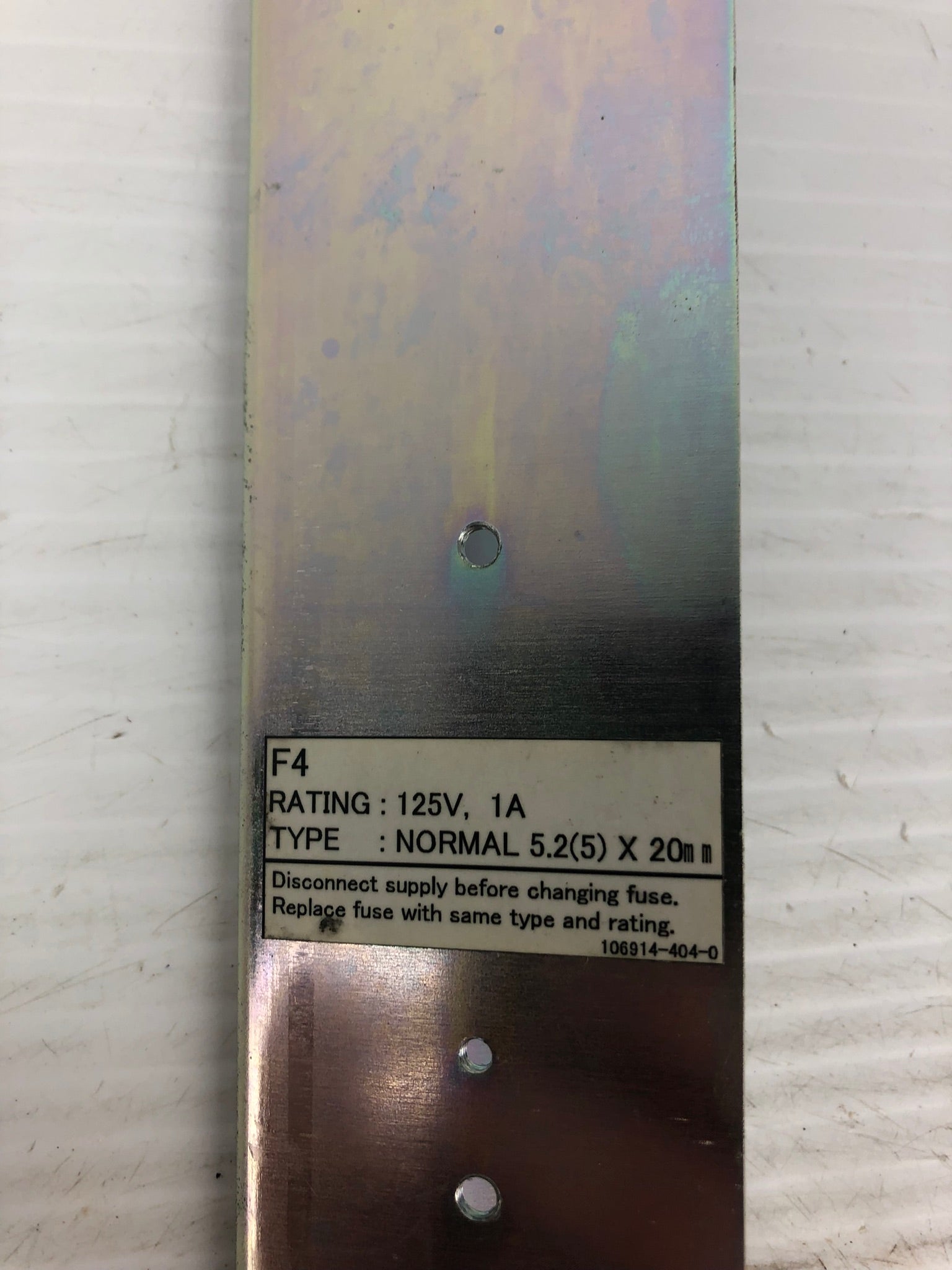 F4 Fuse Mounting Bar - Normal 5.2(5) x 20mm 125V,1A