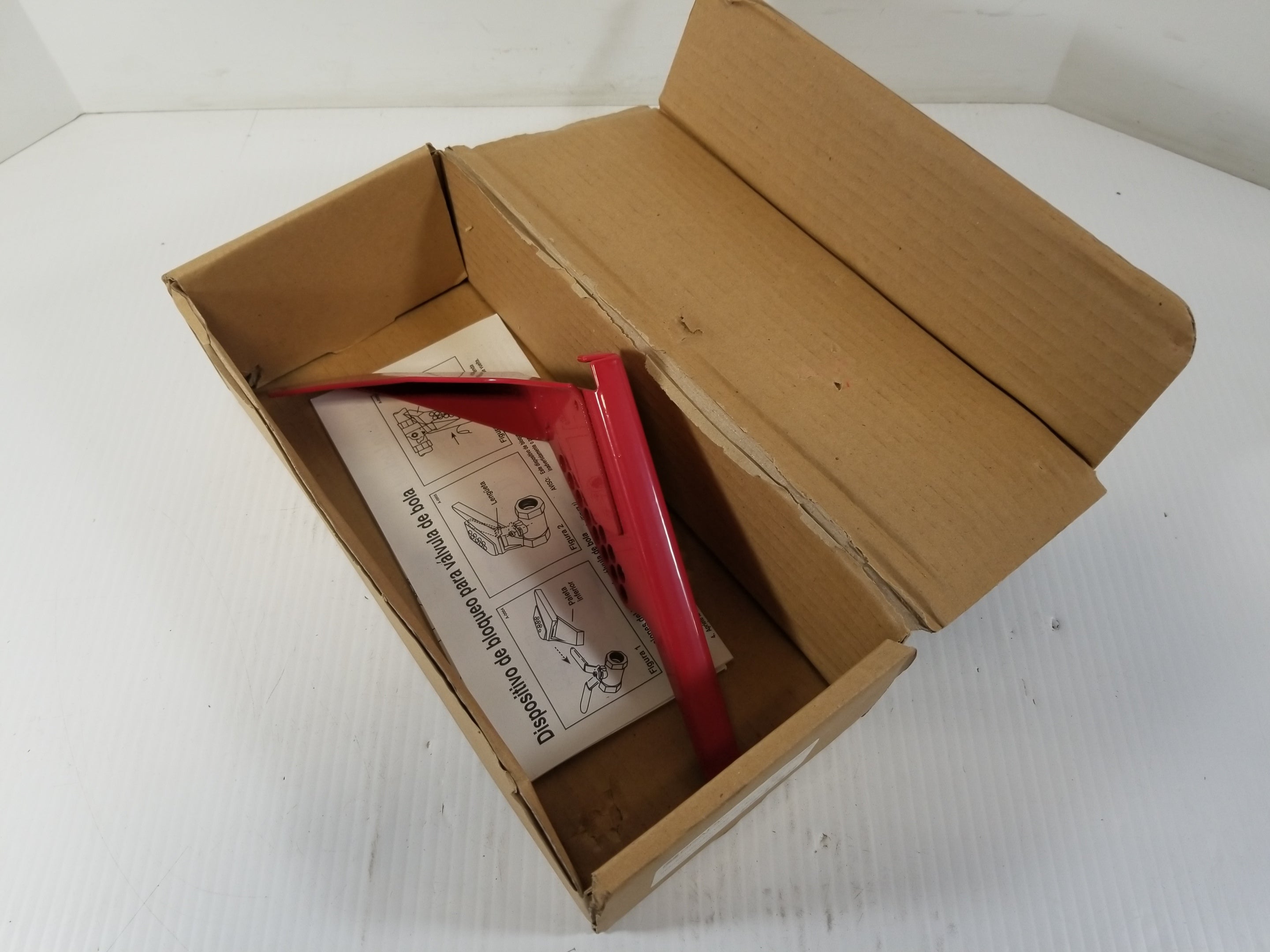 Brady Y67771 Large Ball Valve Lockout