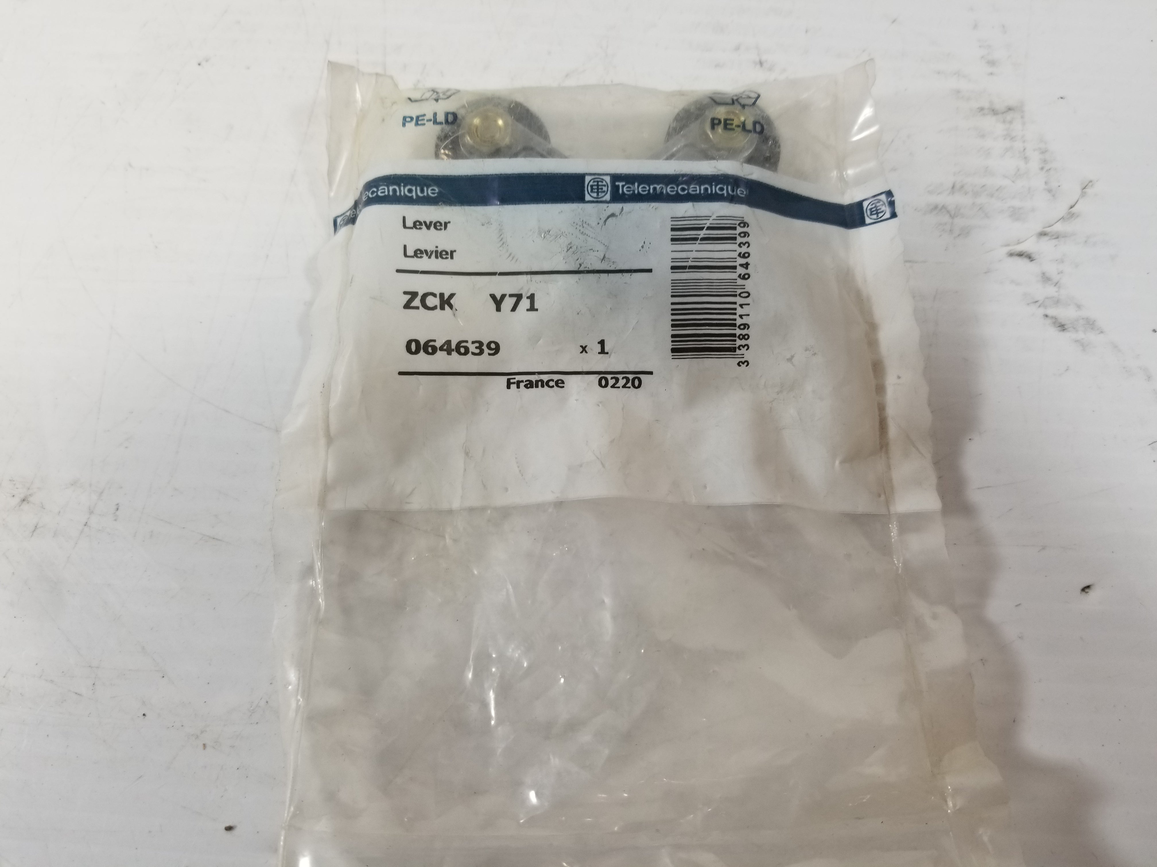 Telemecanique ZCK Y71 064639 Proximity Sensor Arm