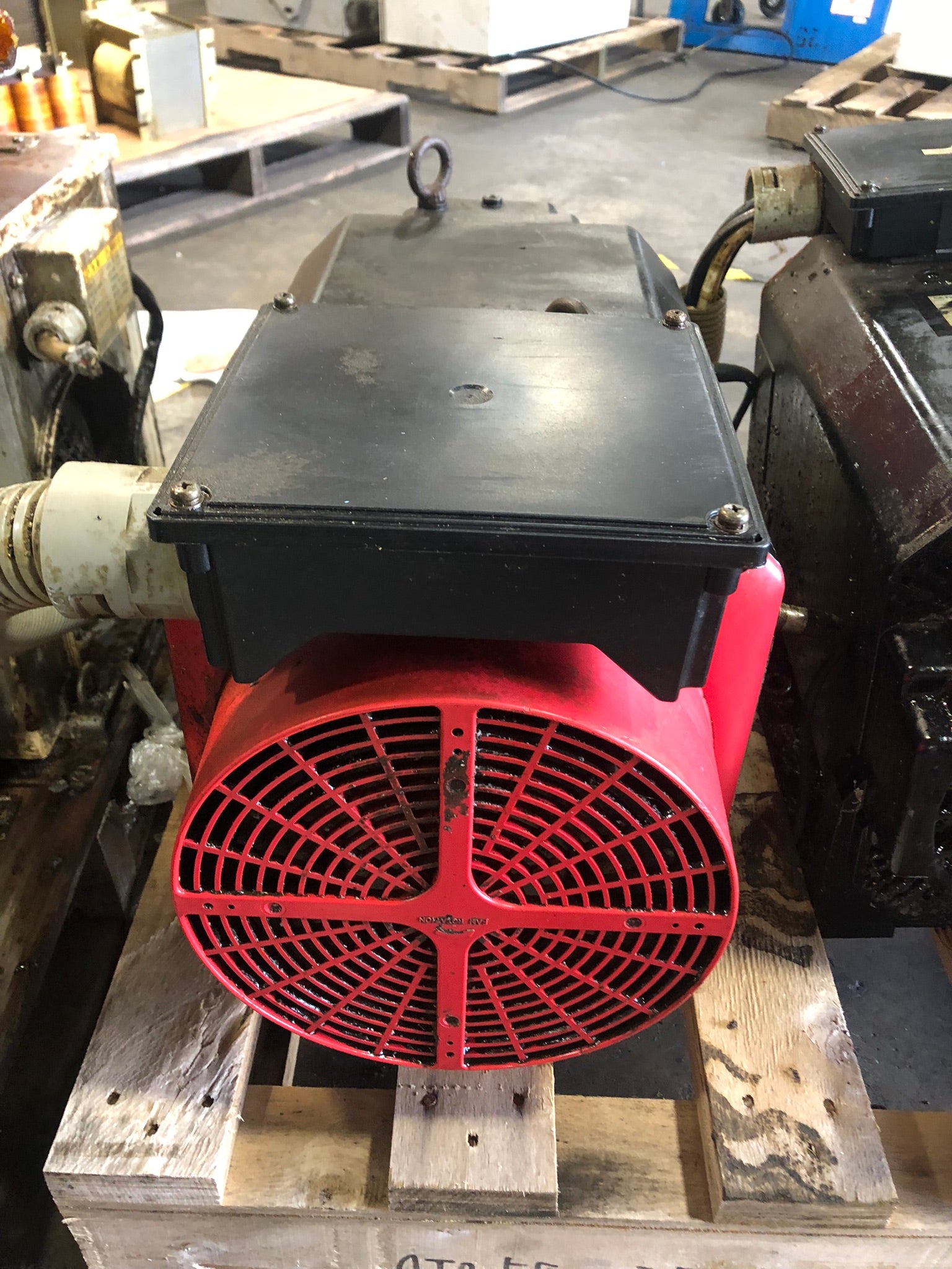 GE Fanuc A06B-0829-B200#3000 aP22 AC Spindle Motor 4P 3PH 50/60Hz