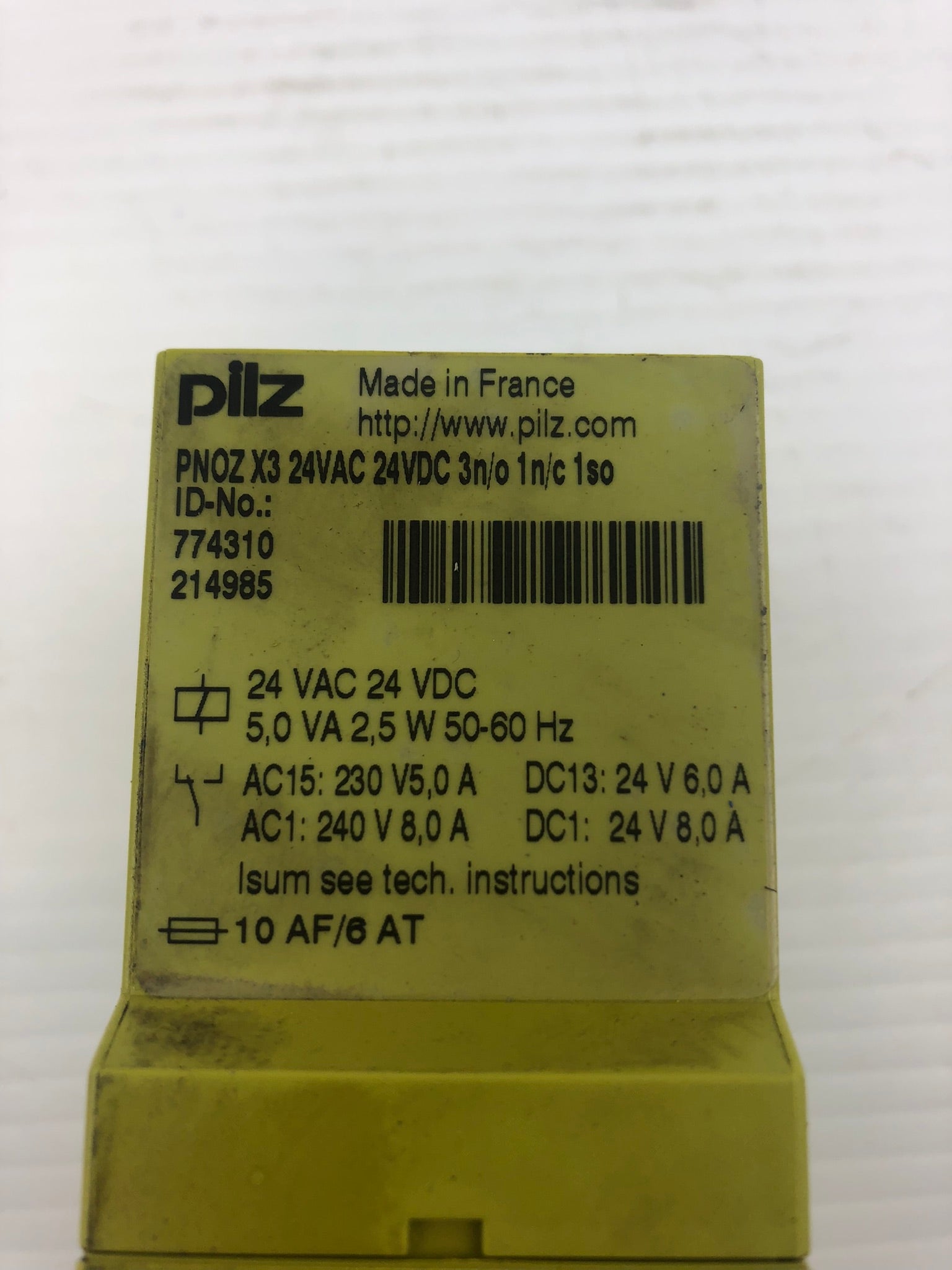 Pilz PN0Z X3 Safety Relay 24VAC 24VDC 3n/o 1n/c 1so