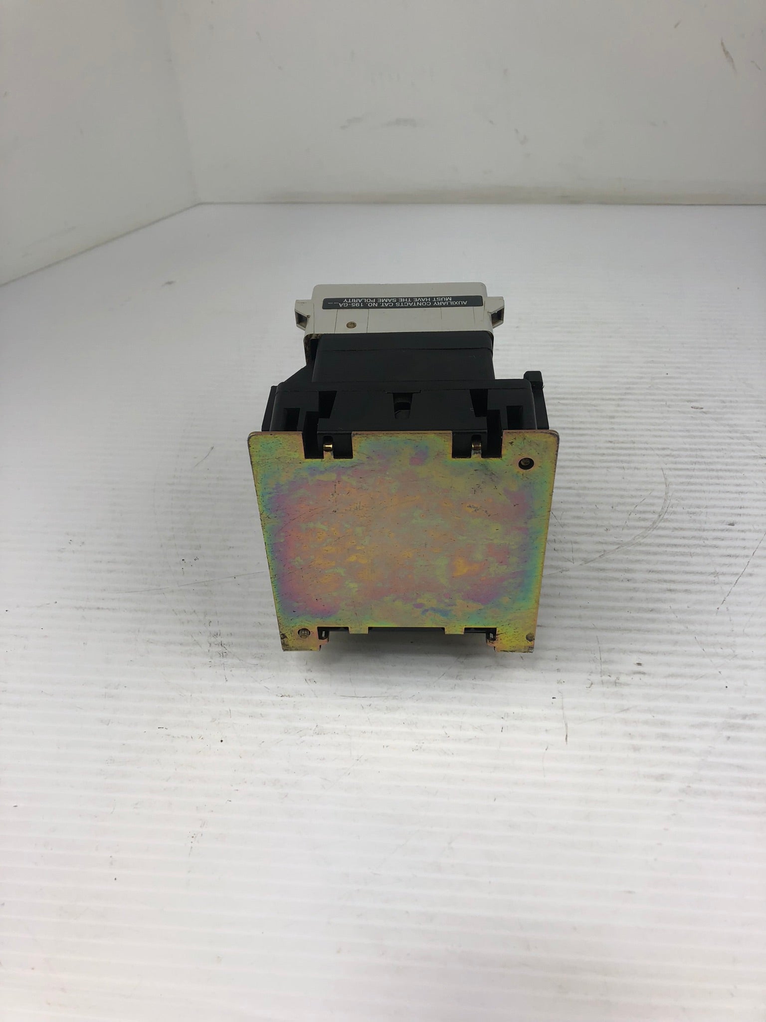 Allen-Bradley 194RF-NC030* Ser A Fused Disconnect Switch Mounted Broken Handle