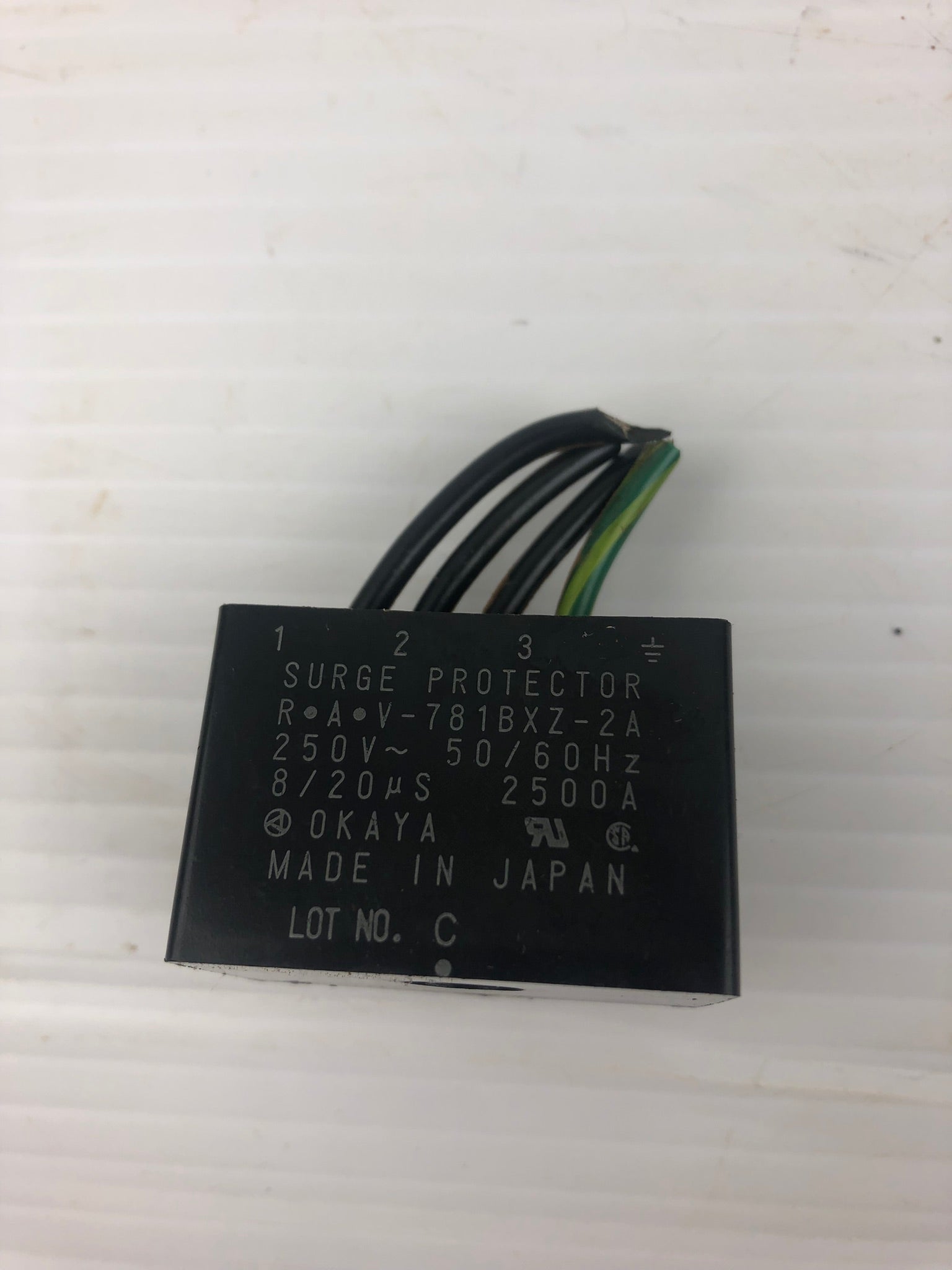 Okaya RAV 781BXZ-2A Surge Protector 250V 50/60 Hz