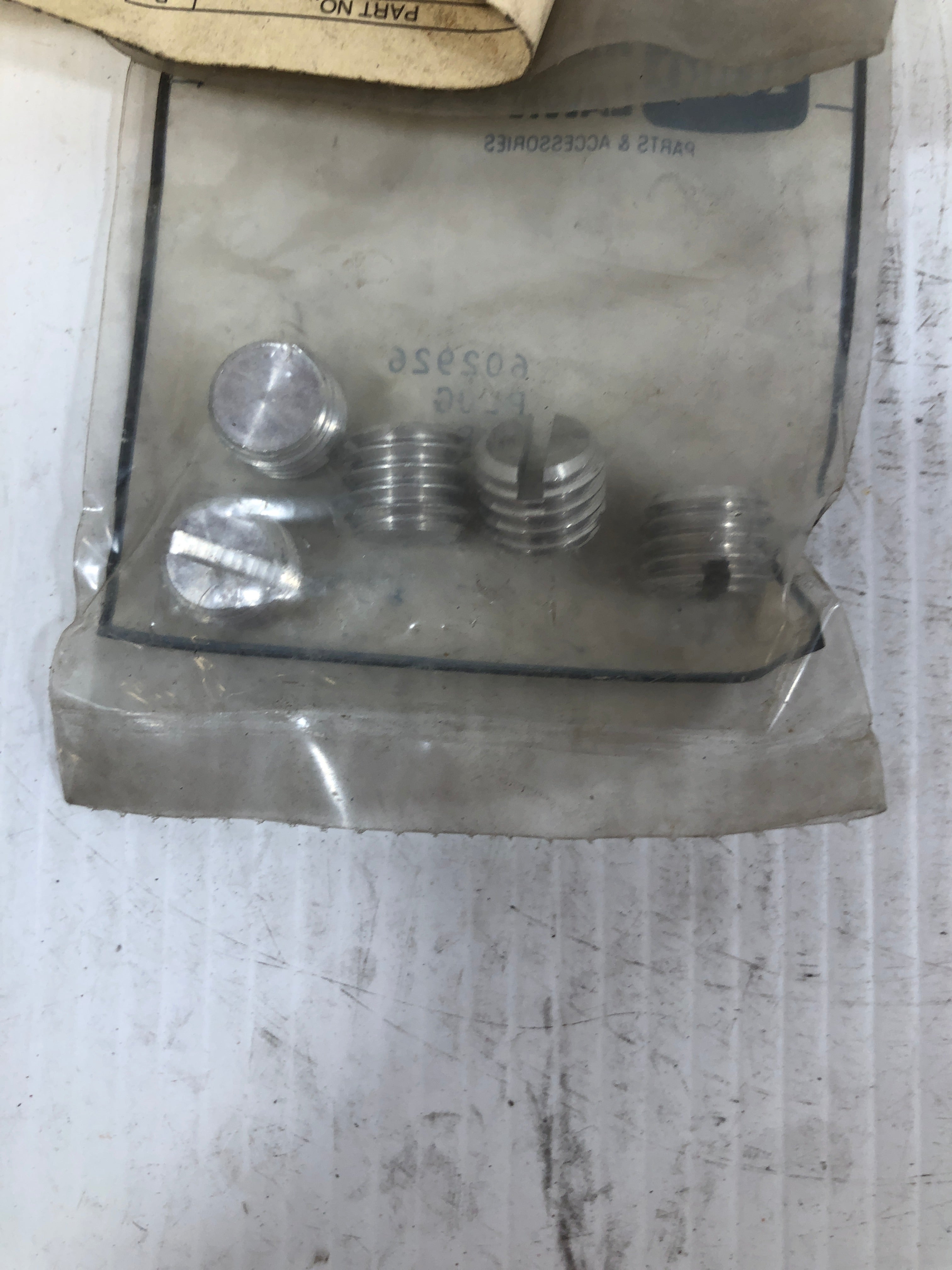 Toro Wheel Horse Lawn-Boy Plug 602926 - Package of 5