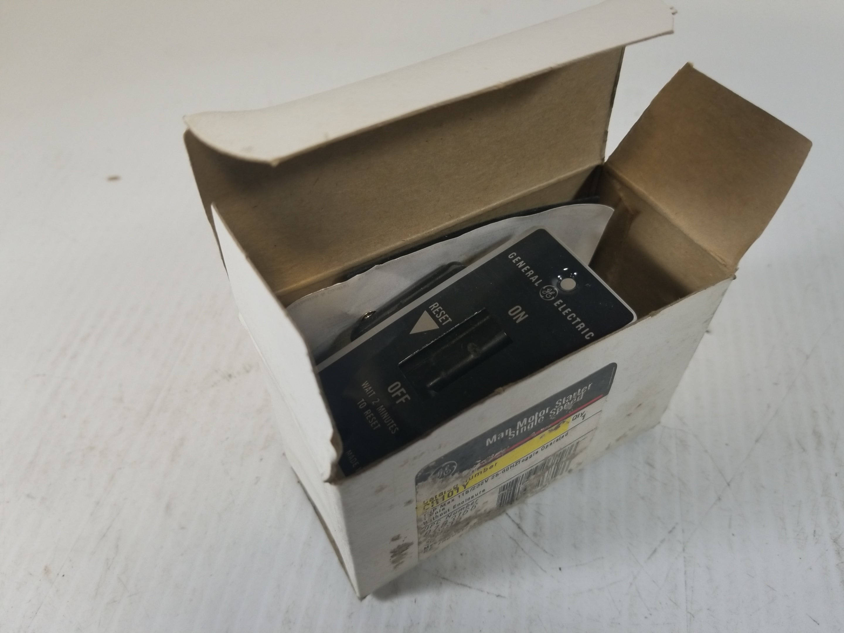 GE CR101Y Manual Motor Starter Single Speed