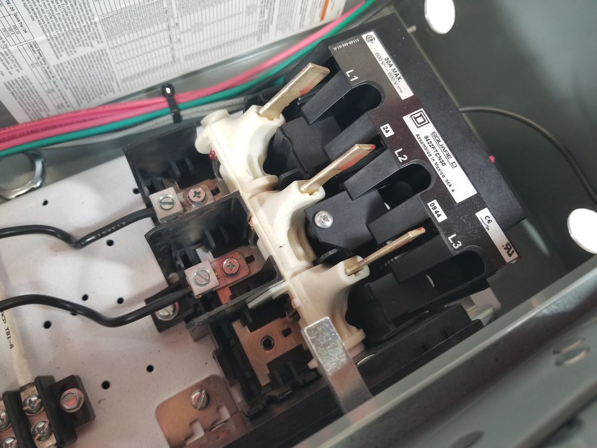 Square D 8538SBA64V80CFF4TX11 Motor Disconnector Switch 2HP 30A 12/3R Enclosure