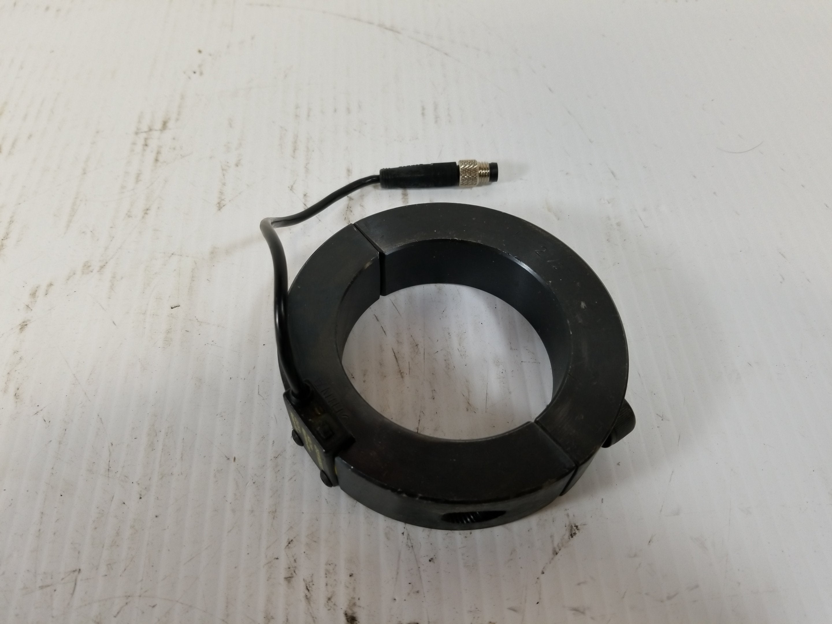 Fastenal 34332 2-1/2" Clamping Collar with QS12VP6DBZQ