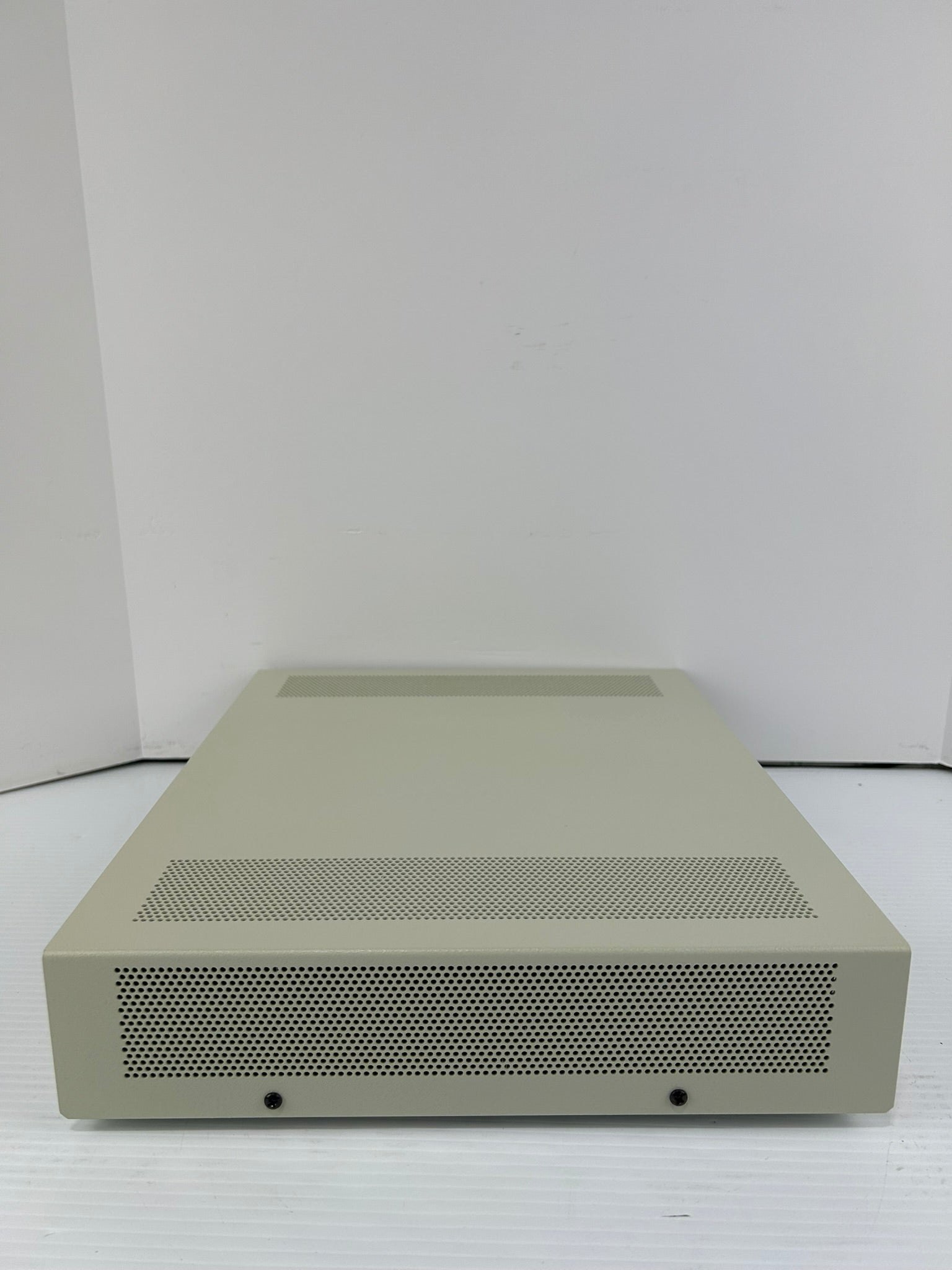 Cabletron Systems MT-800 Lanview Ethernet Multiport Transceiver Unit w/ Bracket