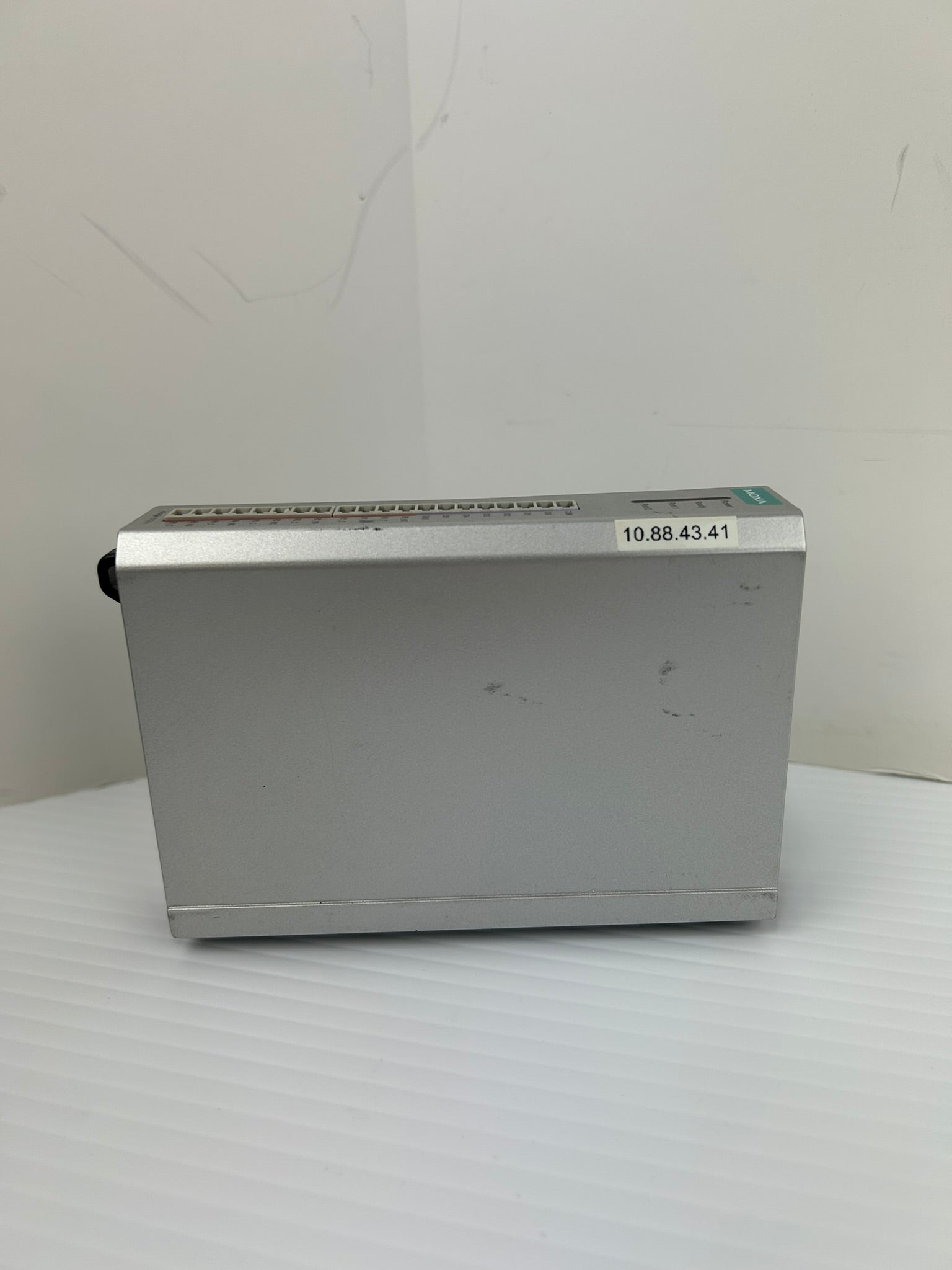 Moxa ioLogik E1214 Remote Ethernet Switch Rev 1.2.3 12-36VDC 400mA