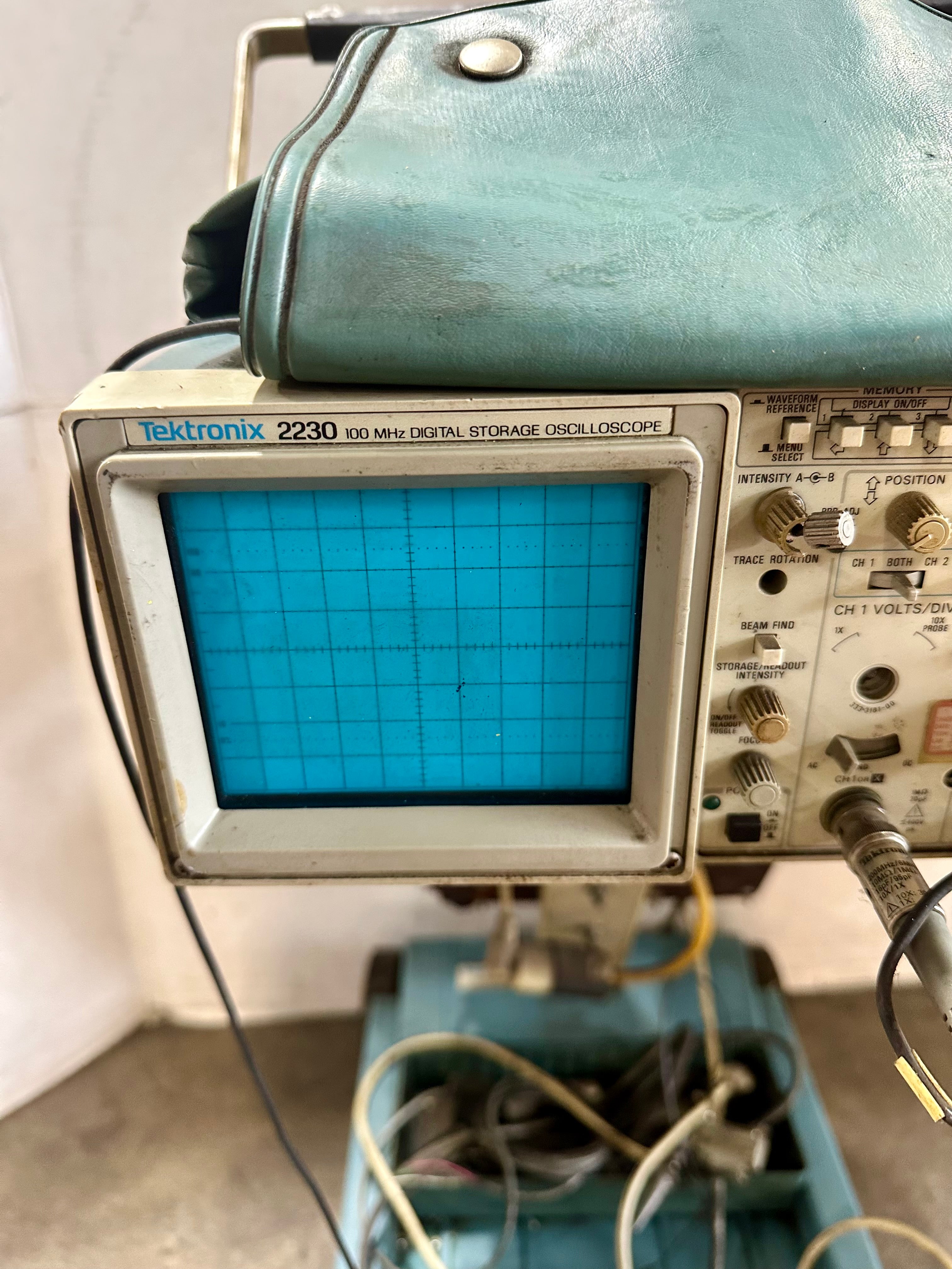Tektronix 100 MHz Digital Storage Oscilloscope 2230 with K212 Portable Instrument Cart